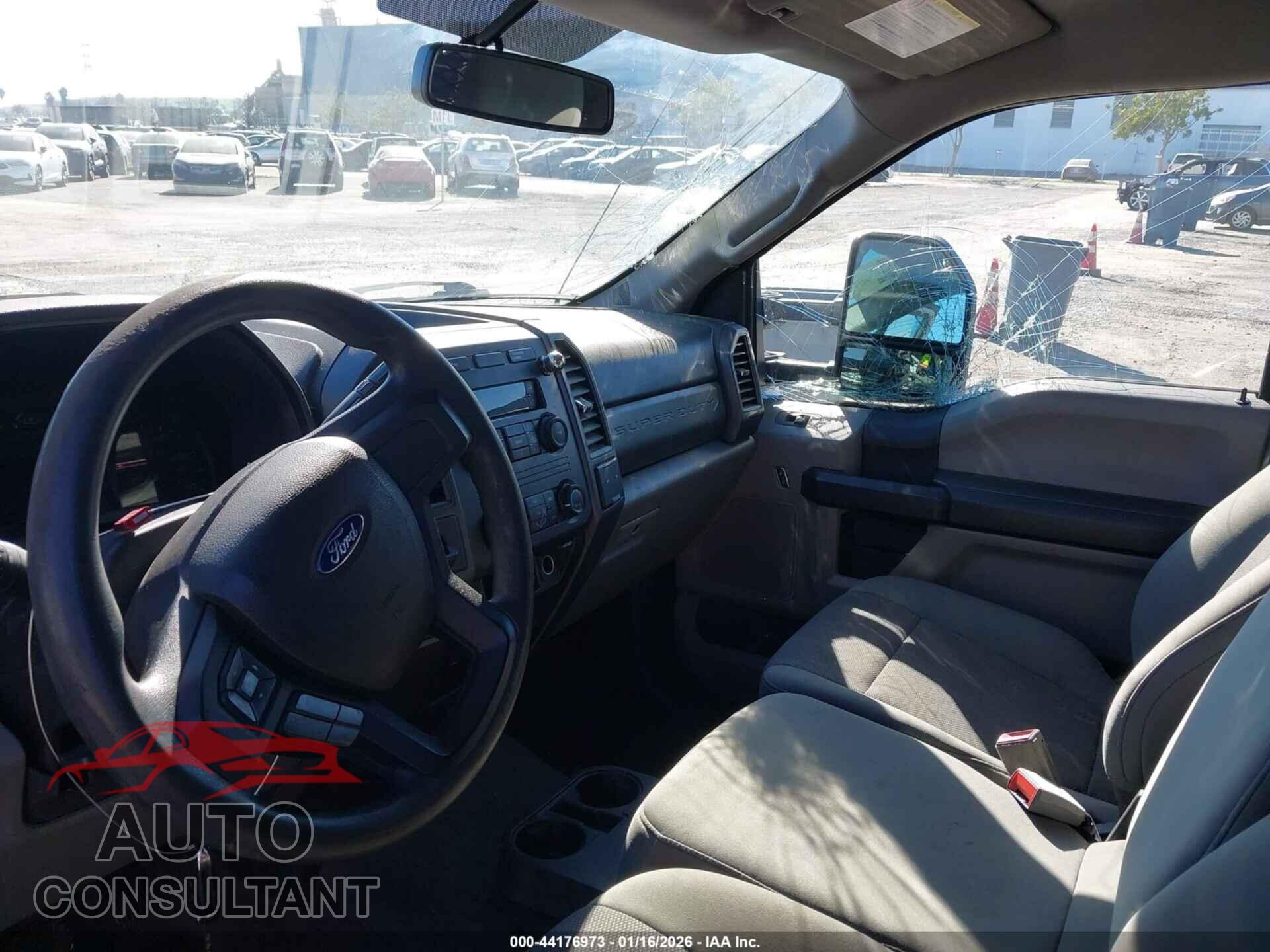 FORD F-250 2018 - 1FTBF2A67JEC68683
