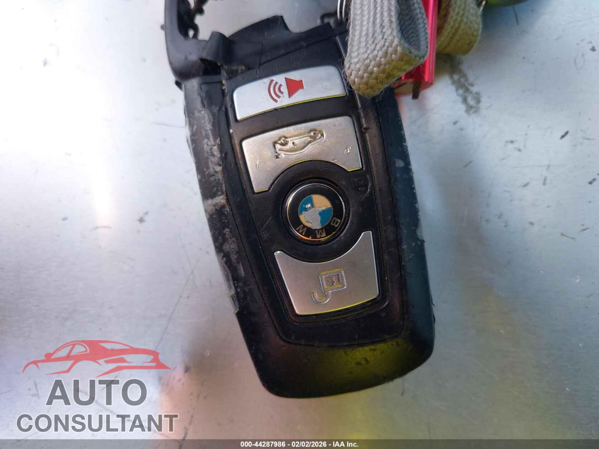 BMW 528I 2015 - WBA5A5C53FD520697