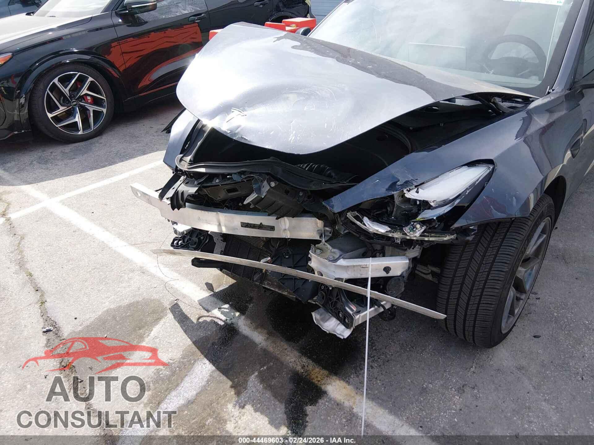 TESLA MODEL 3 2022 - 5YJ3E1EA0NF352462