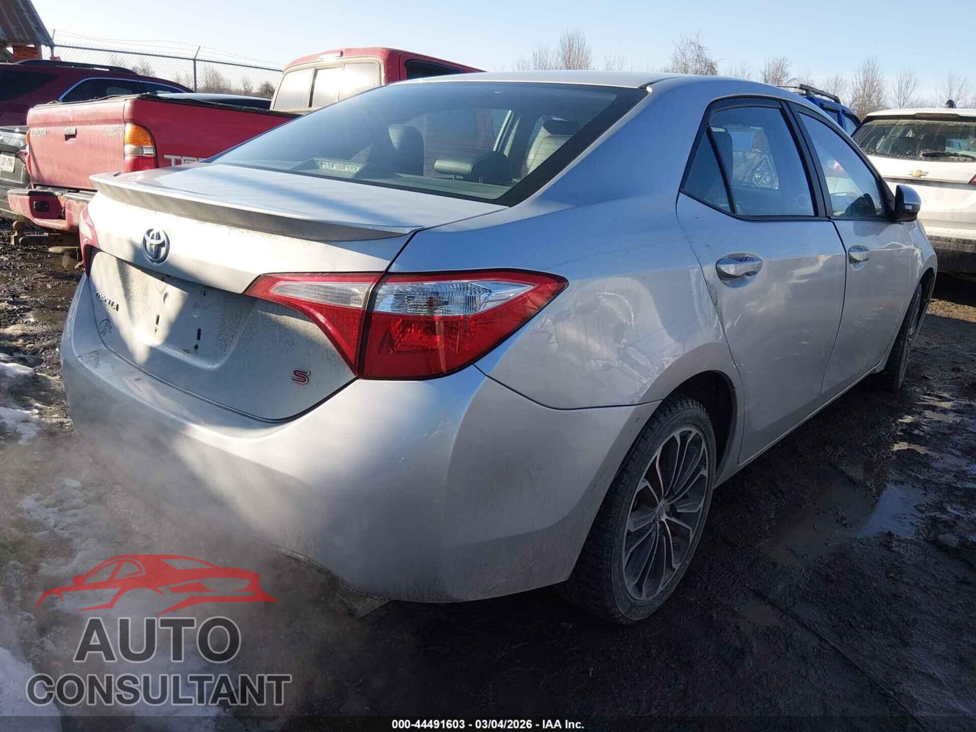 TOYOTA COROLLA 2015 - 2T1BURHE4FC424149