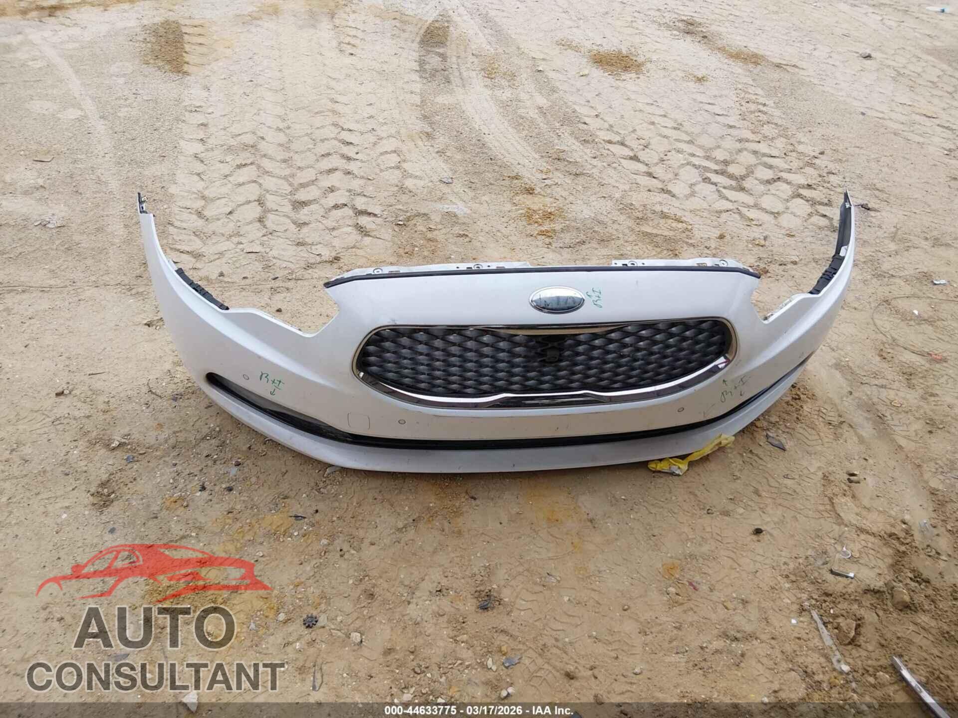 KIA K900 2015 - KNALW4D41F6017215