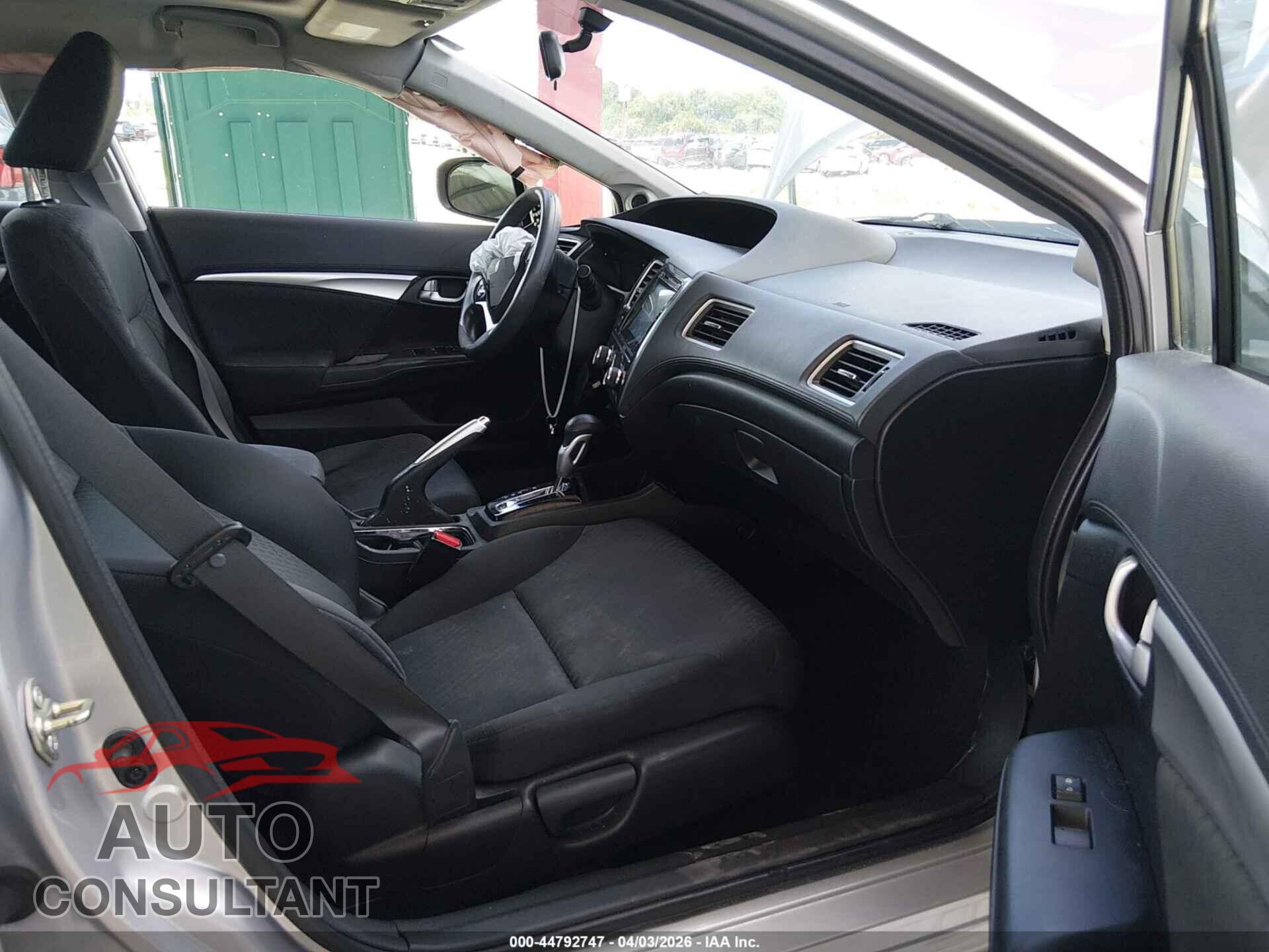 HONDA CIVIC 2015 - 19XFB2F87FE054523
