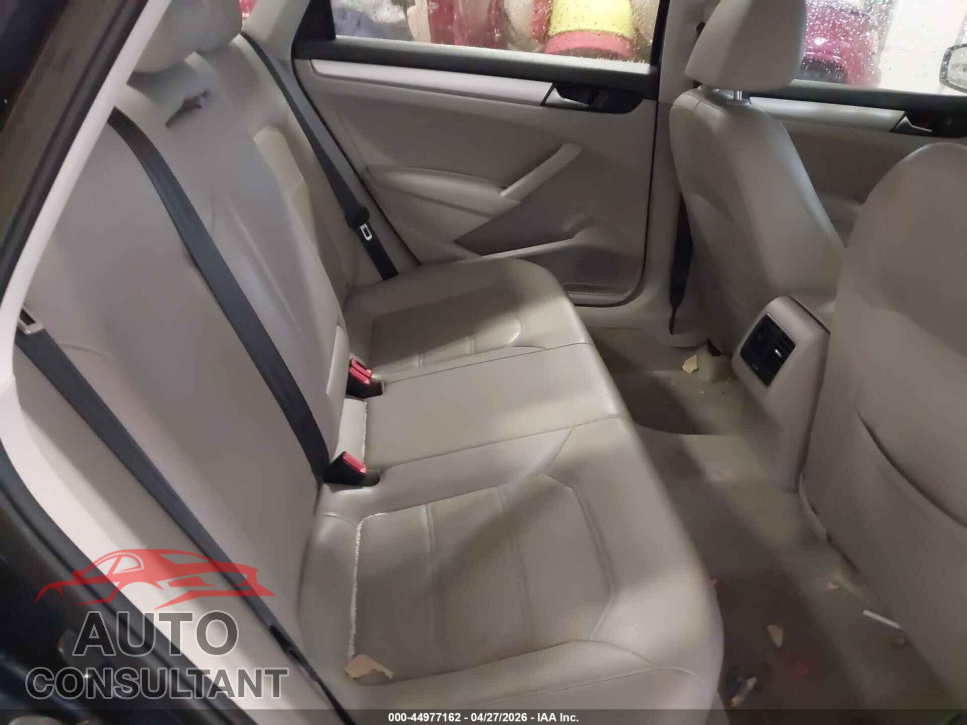 VOLKSWAGEN PASSAT 2013 - 1VWBN7A35DC032181
