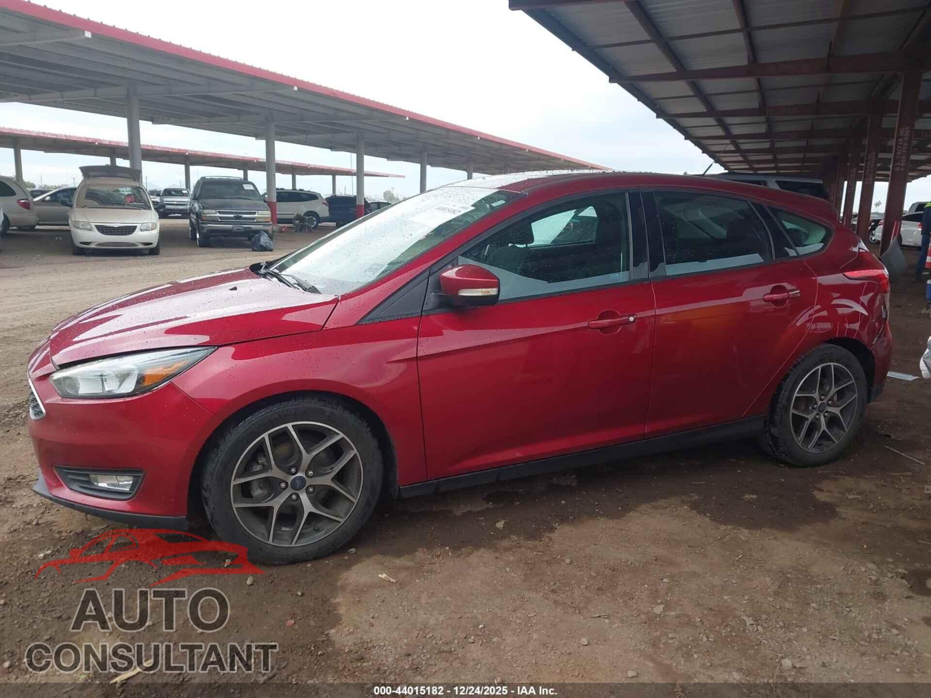 FORD FOCUS 2017 - 1FADP3M2XHL213838