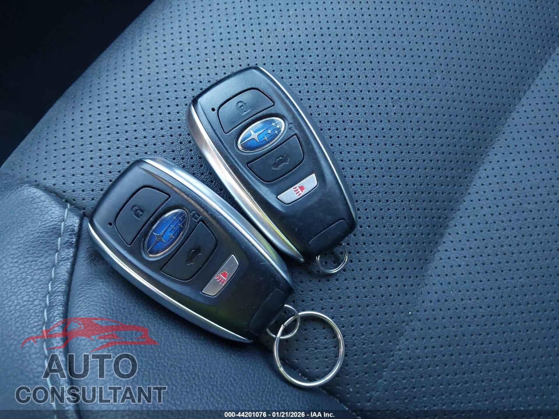 SUBARU OUTBACK 2017 - 4S4BSANC6H3207851