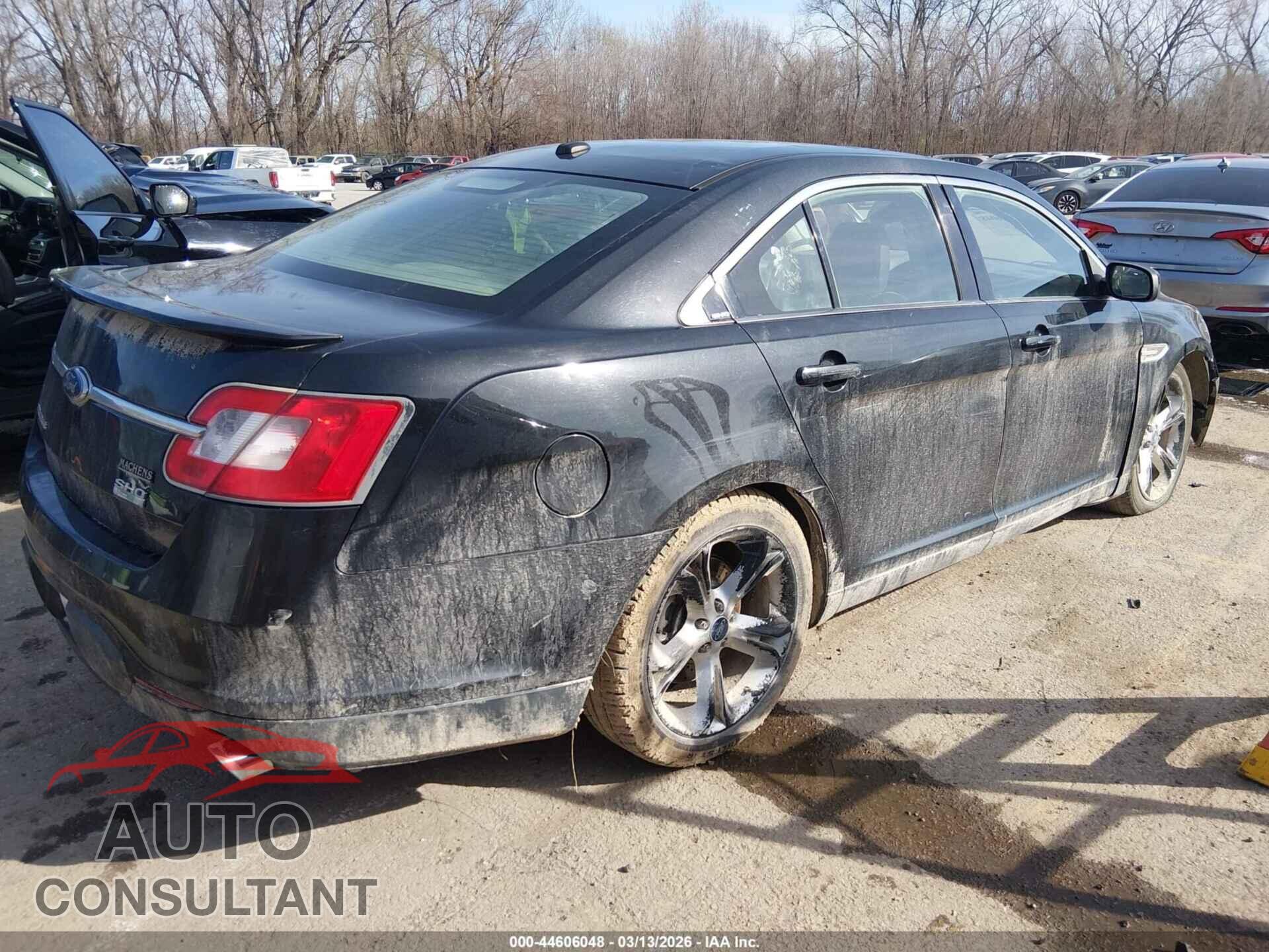 FORD TAURUS 2010 - 1FAHP2KT2AG107048
