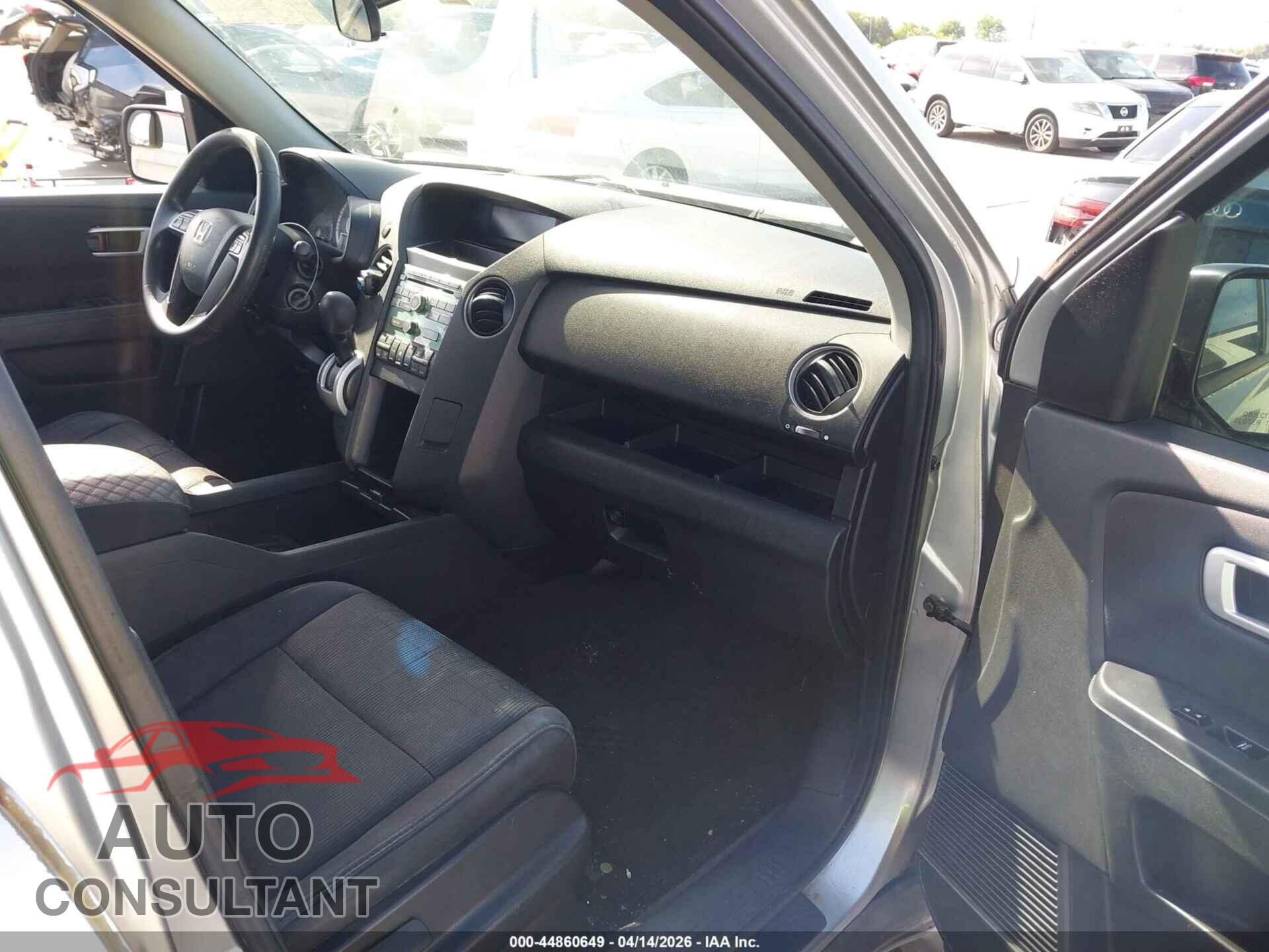 HONDA PILOT 2011 - 5FNYF3H46BB033387