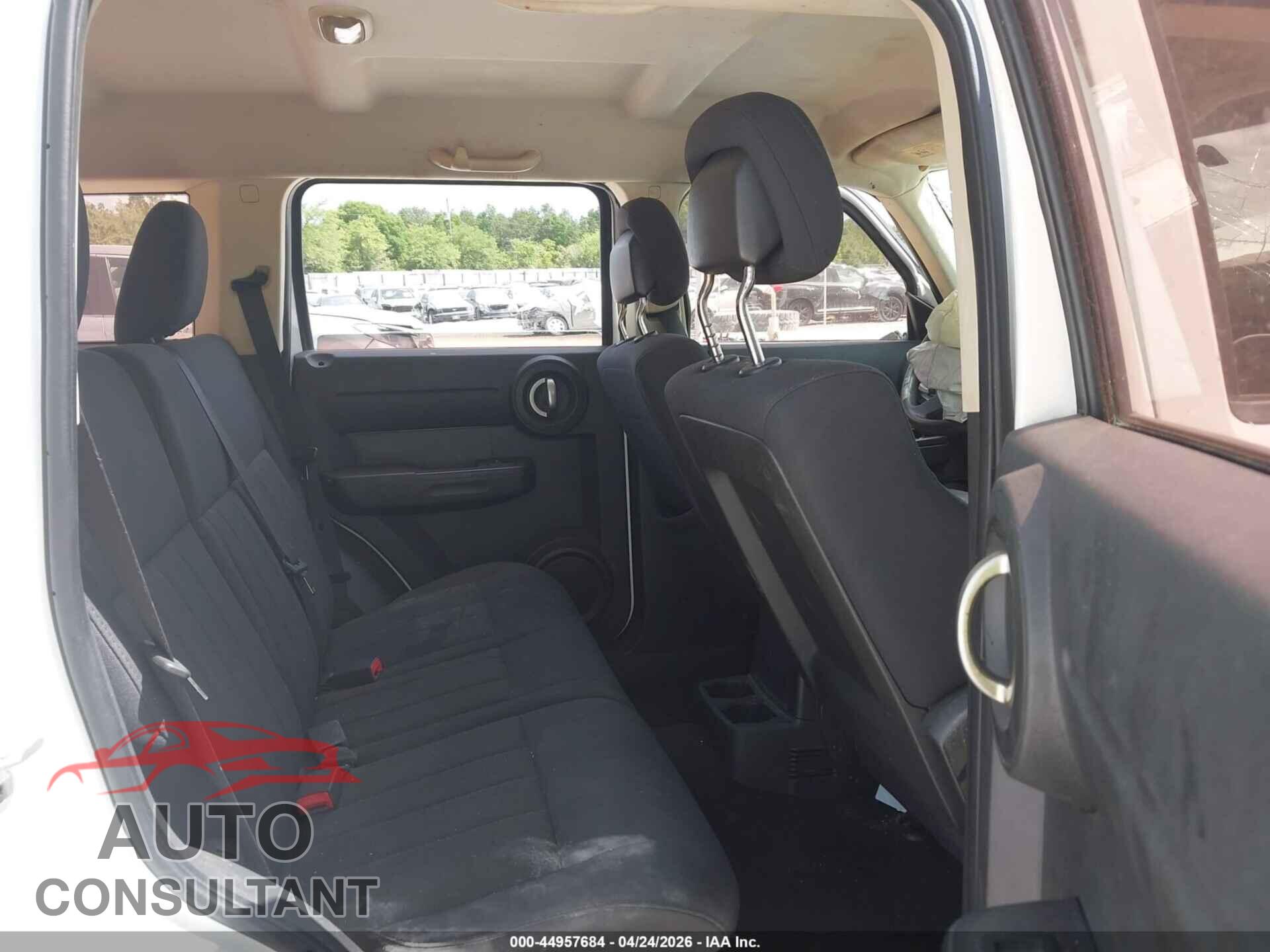 DODGE NITRO 2011 - 1D4PT2GK5BW518360