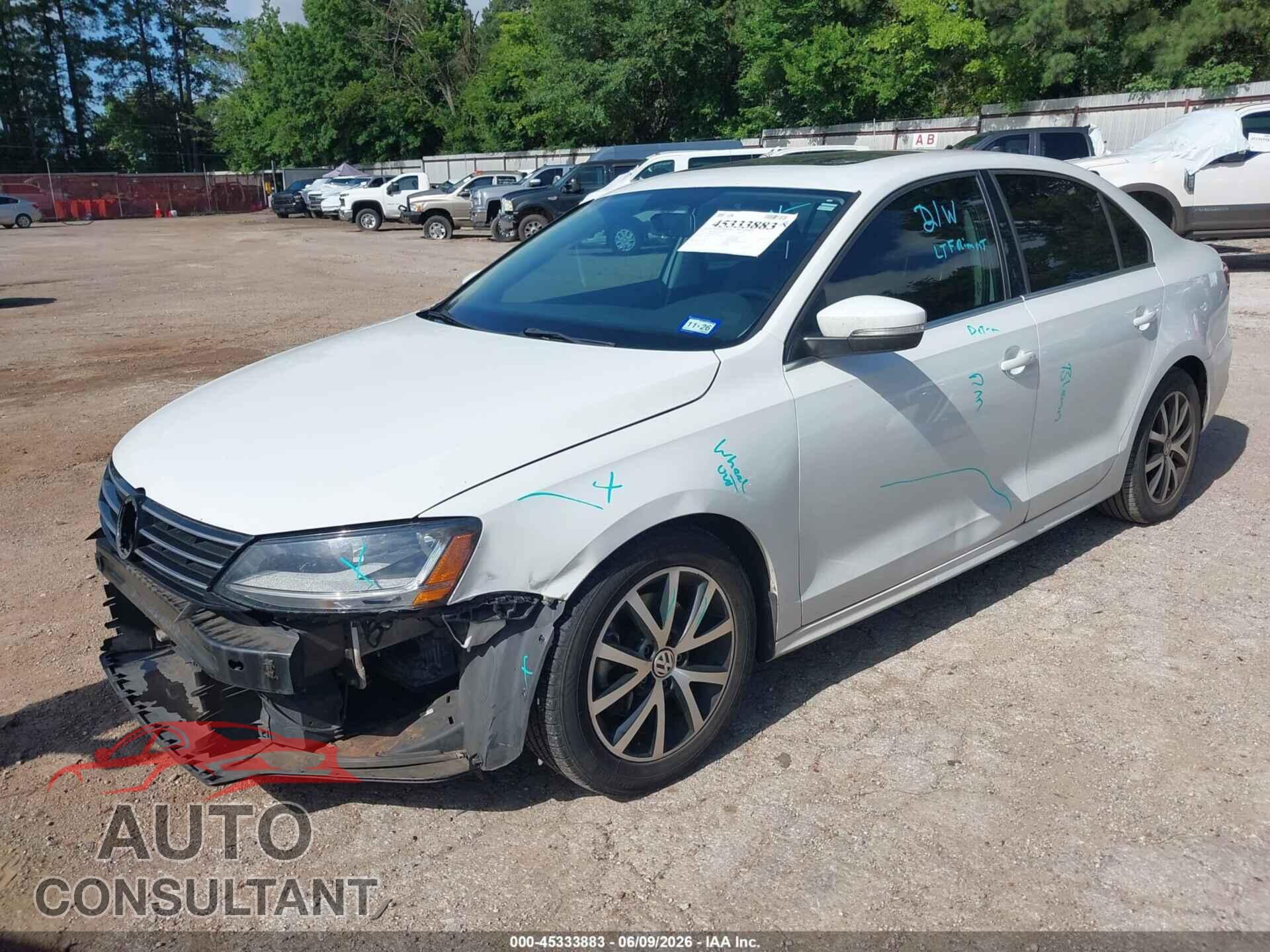 VOLKSWAGEN JETTA 2017 - 3VWDB7AJ4HM266381