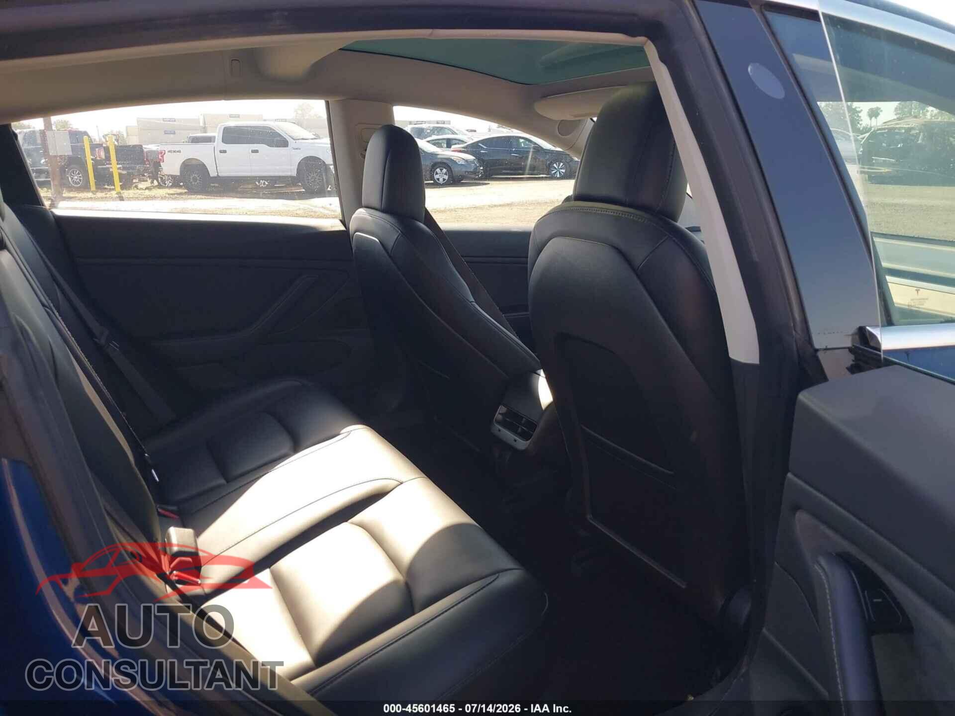 TESLA MODEL 3 2018 - 5YJ3E1EA9JF022894