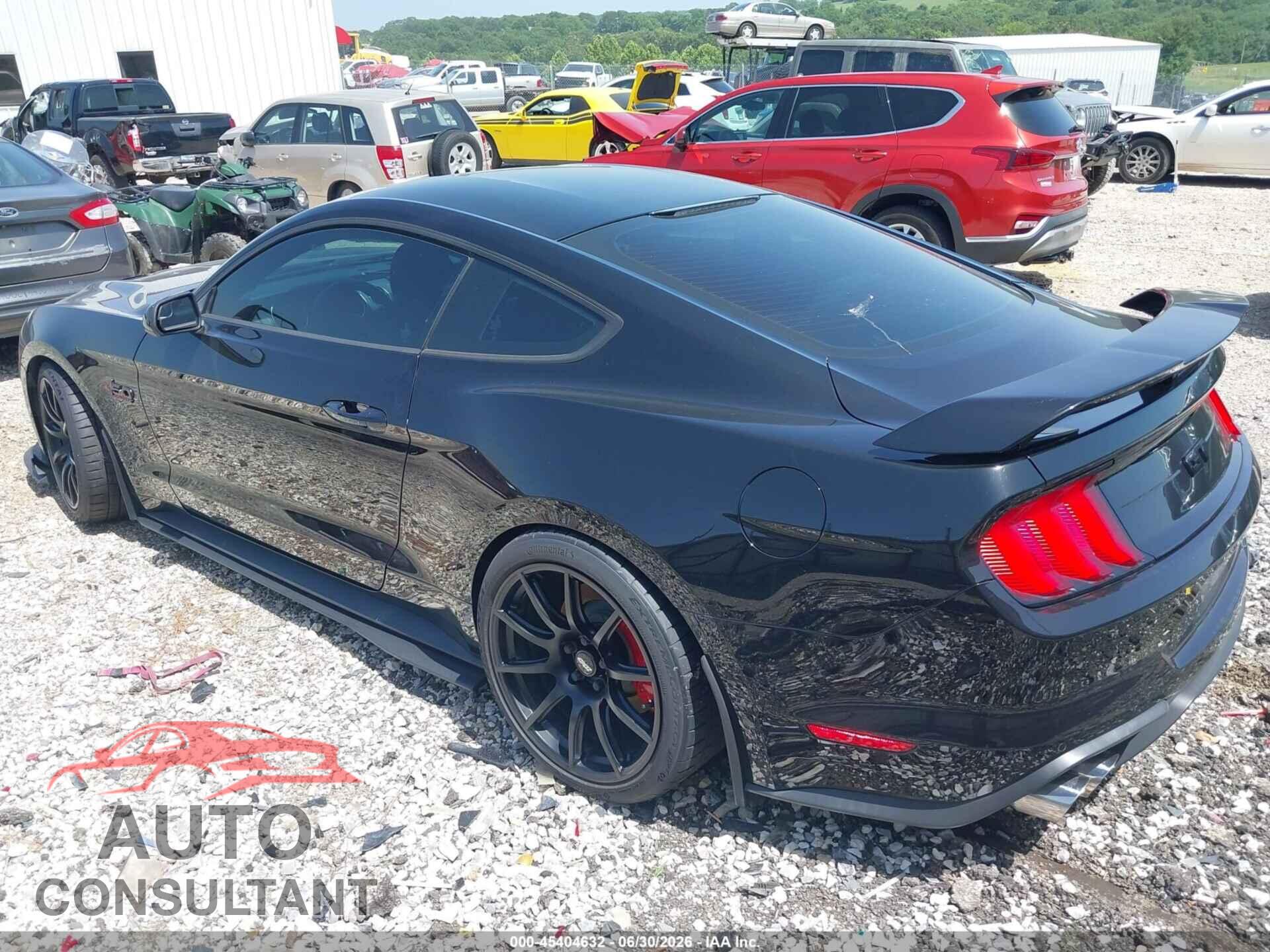 FORD MUSTANG 2018 - 1FA6P8CF2J5144356