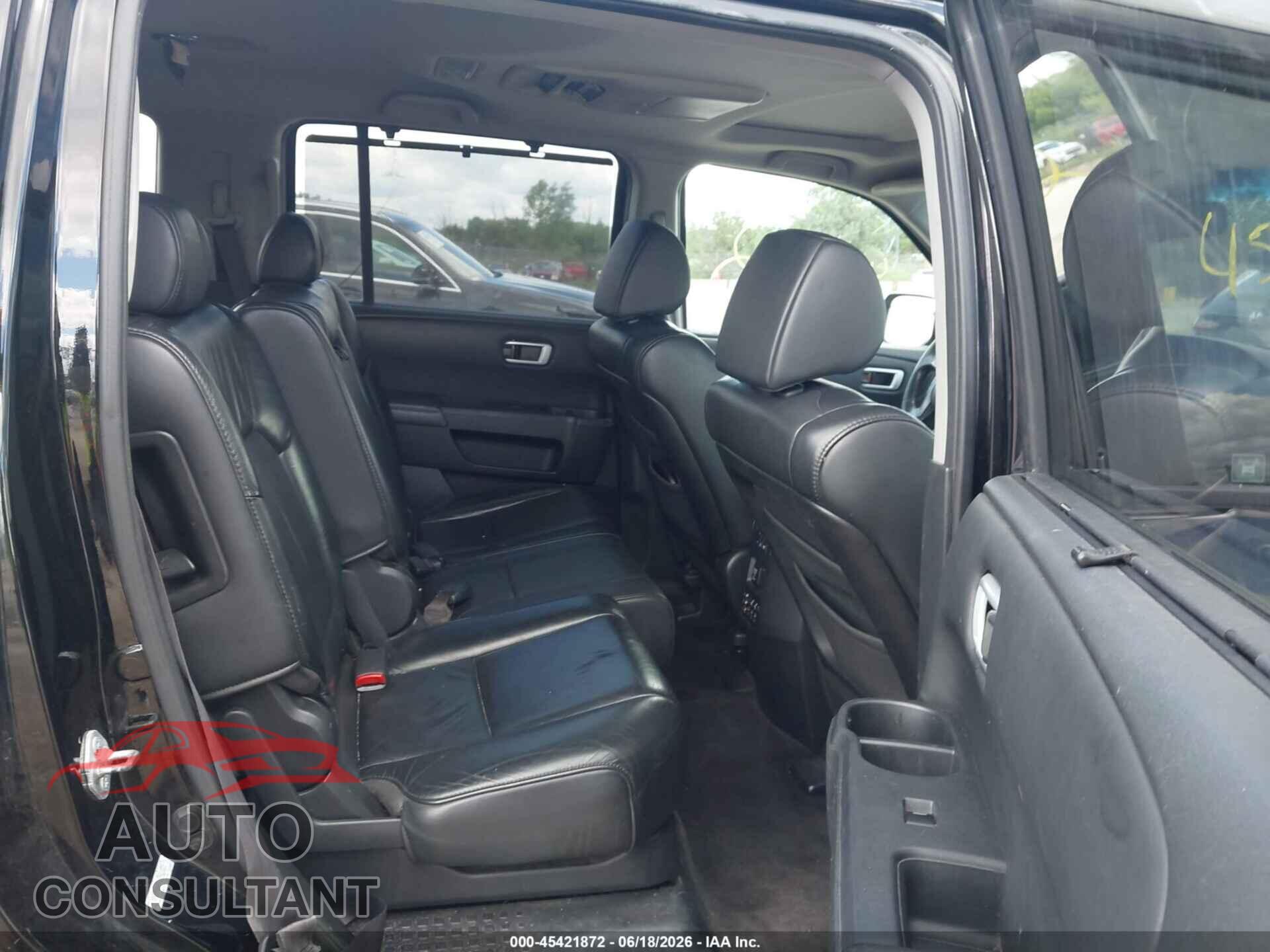 HONDA PILOT 2011 - 5FNYF4H91BB056965