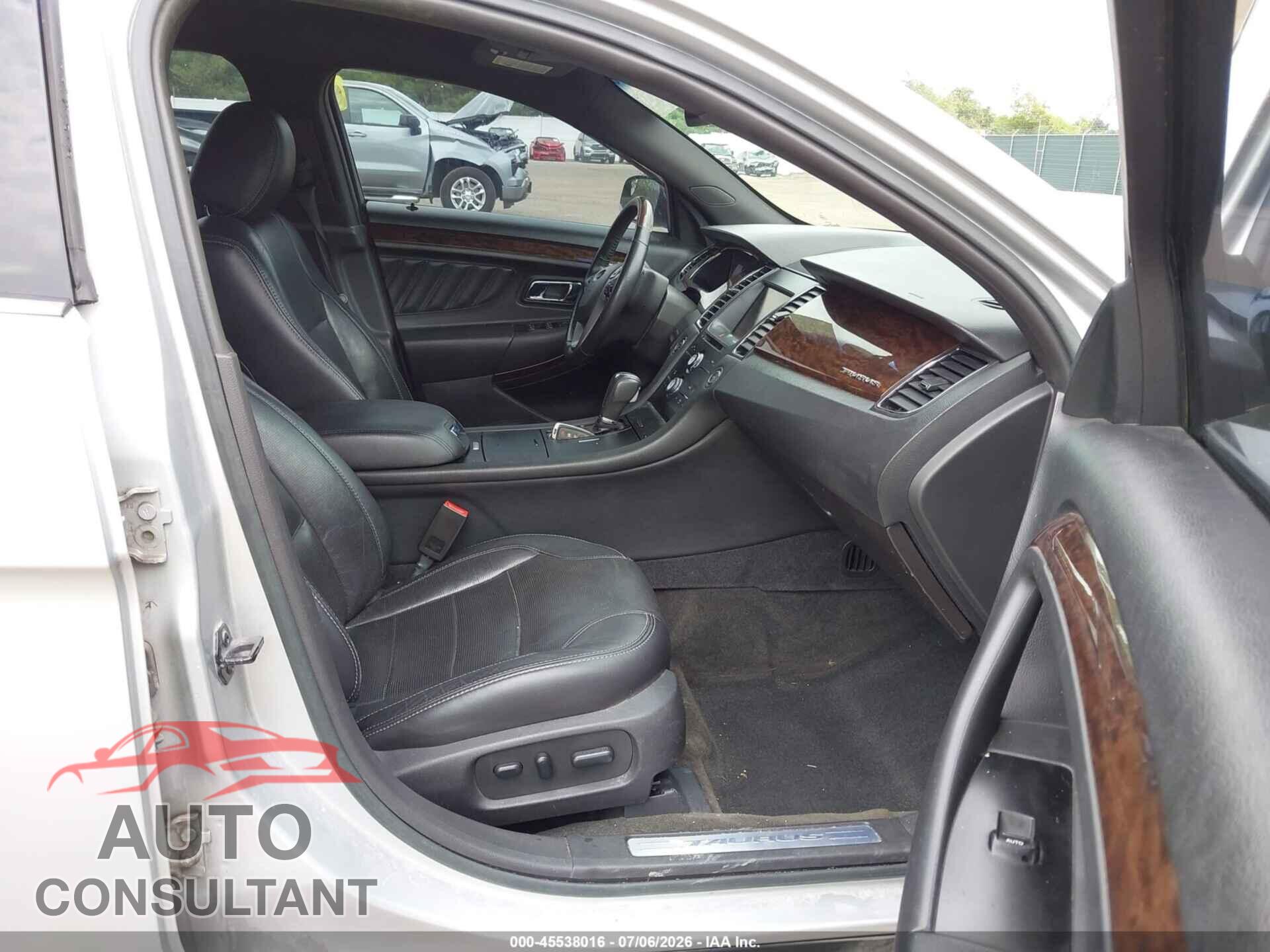 FORD TAURUS 2014 - 1FAHP2F82EG104775