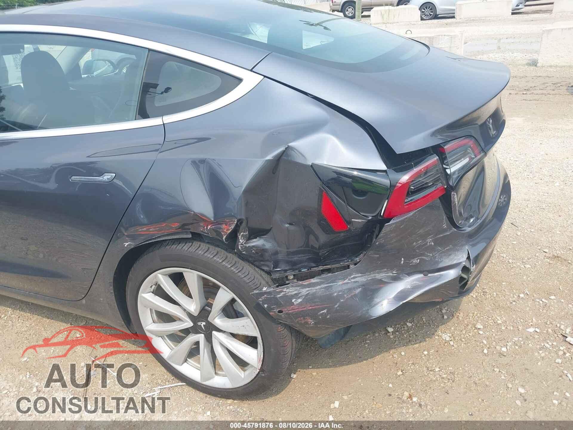 TESLA MODEL 3 2018 - 5YJ3E1EB5JF087377