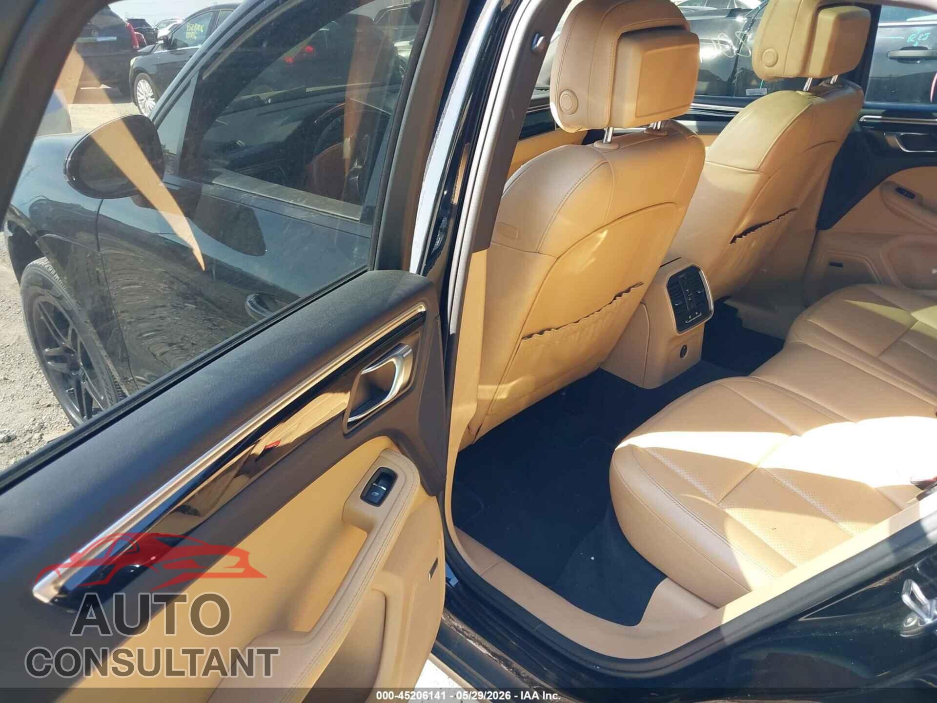 PORSCHE MACAN 2018 - WP1AA2A51JLB11064
