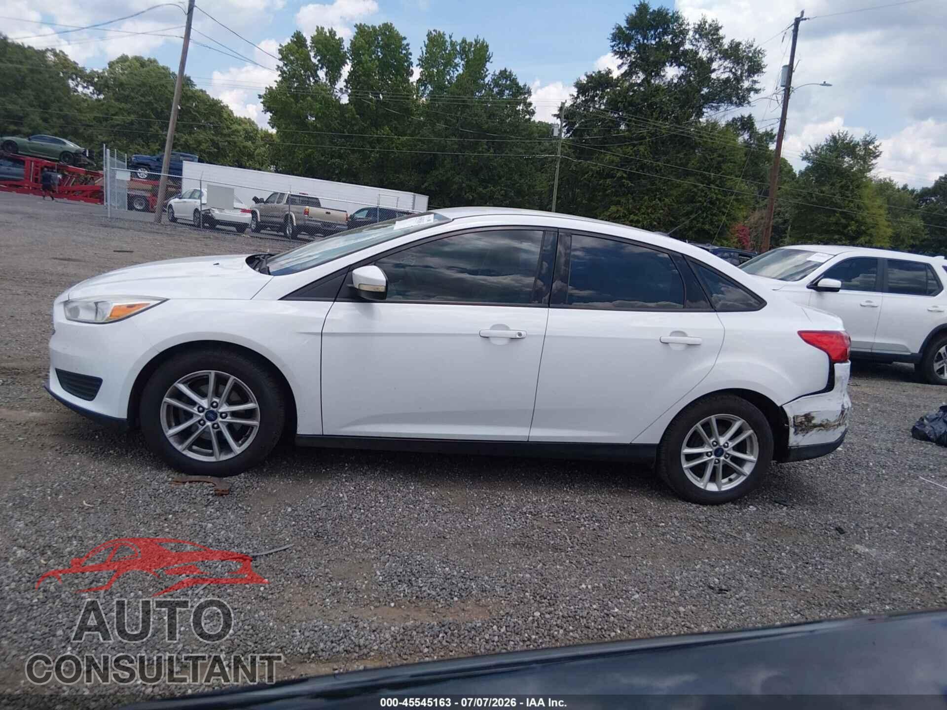 FORD FOCUS 2015 - 1FADP3F2XFL292244