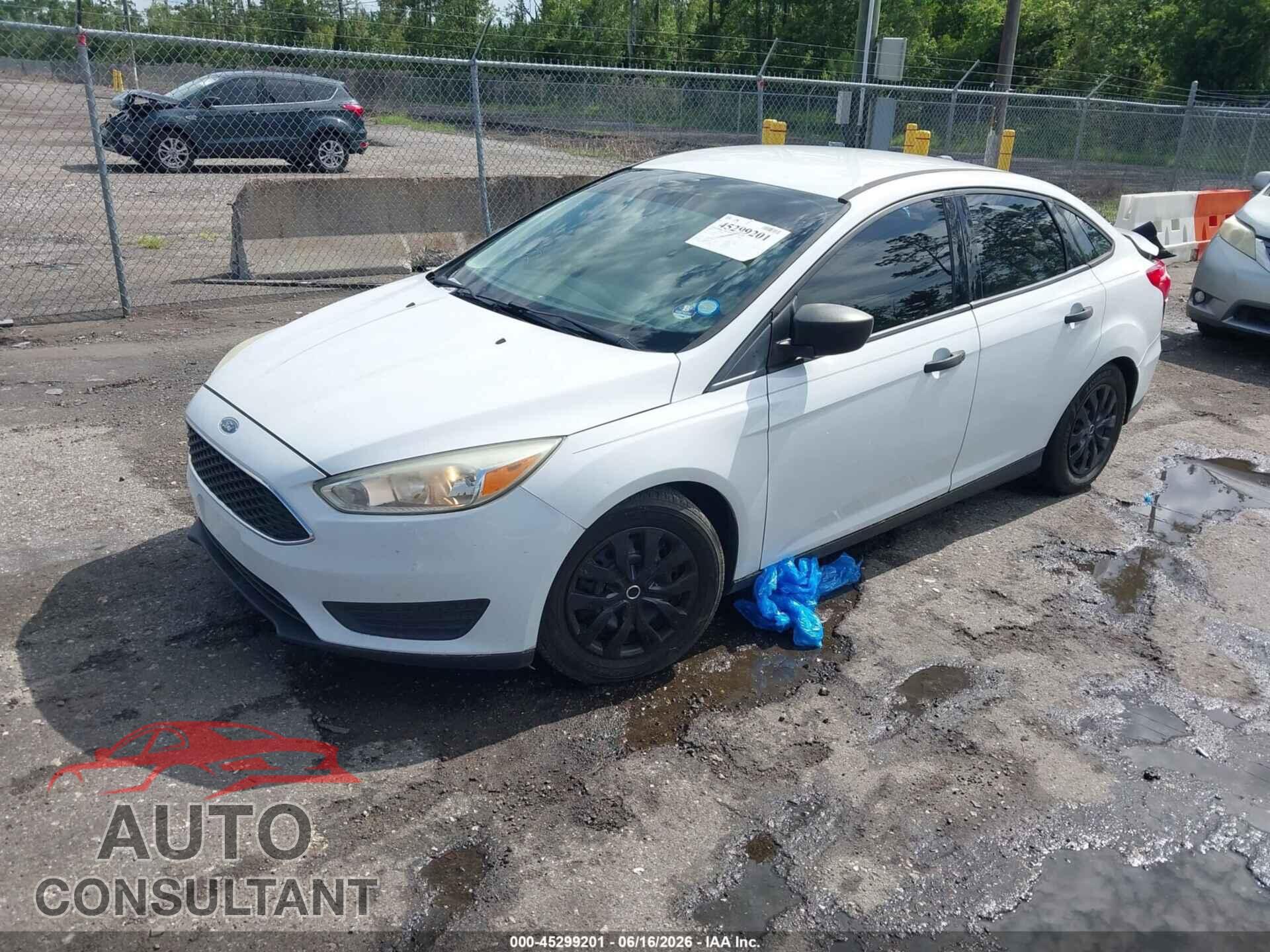 FORD FOCUS 2016 - 1FADP3E24GL356572