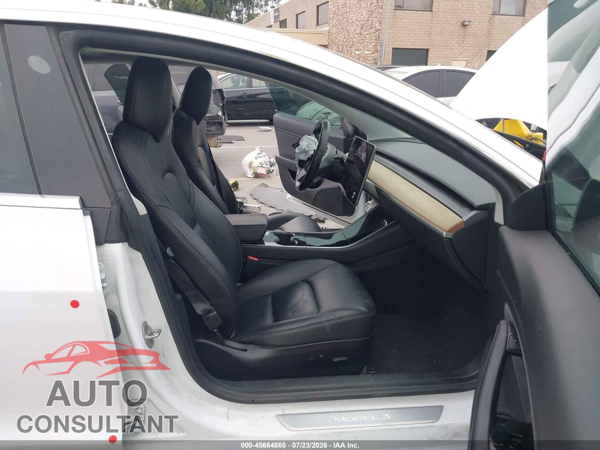 TESLA MODEL 3 2019 - 5YJ3E1EA0KF301457