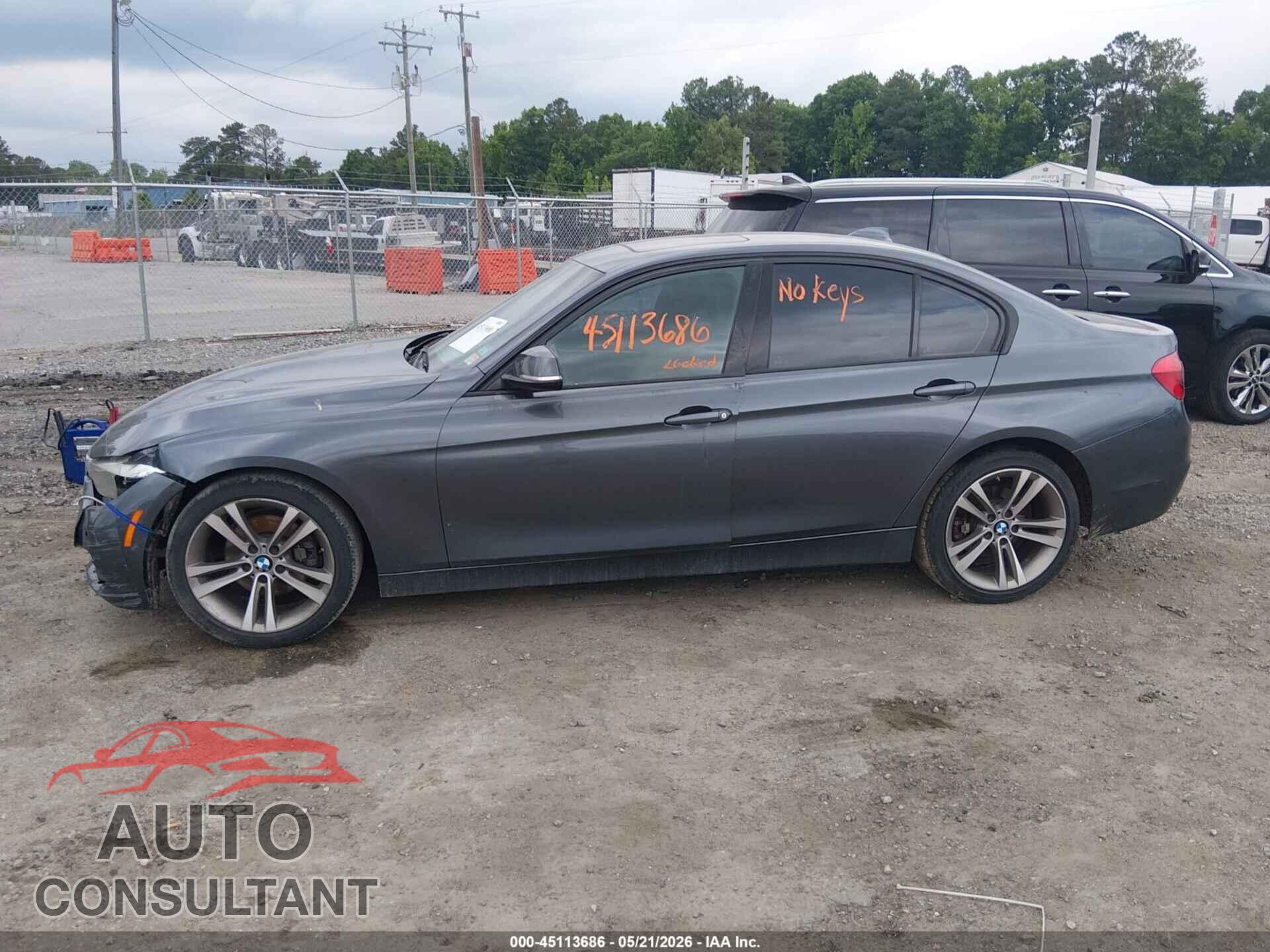 BMW 328I 2016 - WBA8E3G50GNU05454