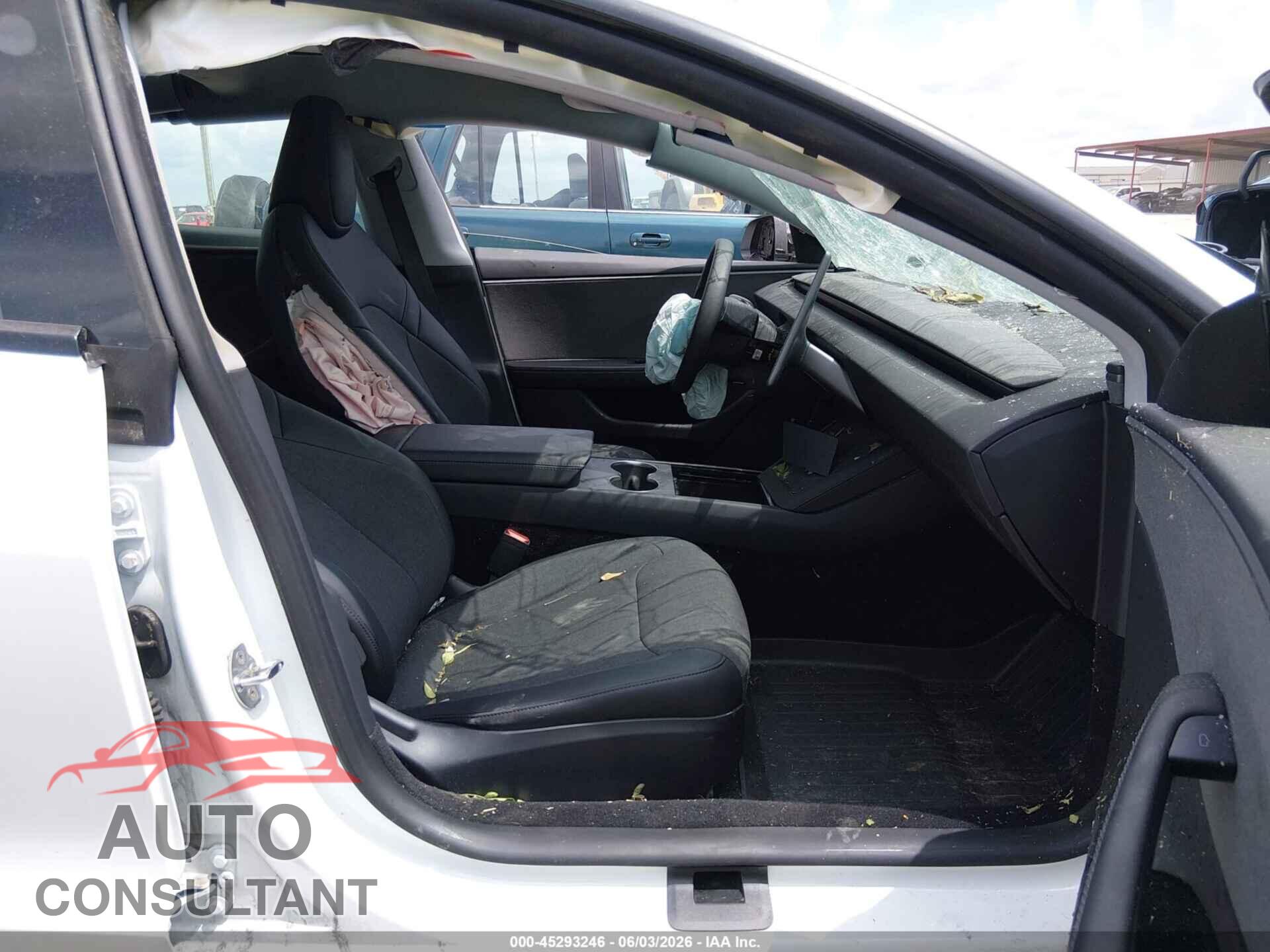 TESLA MODEL 3 2026 - 5YJ3E1EAXTF142335