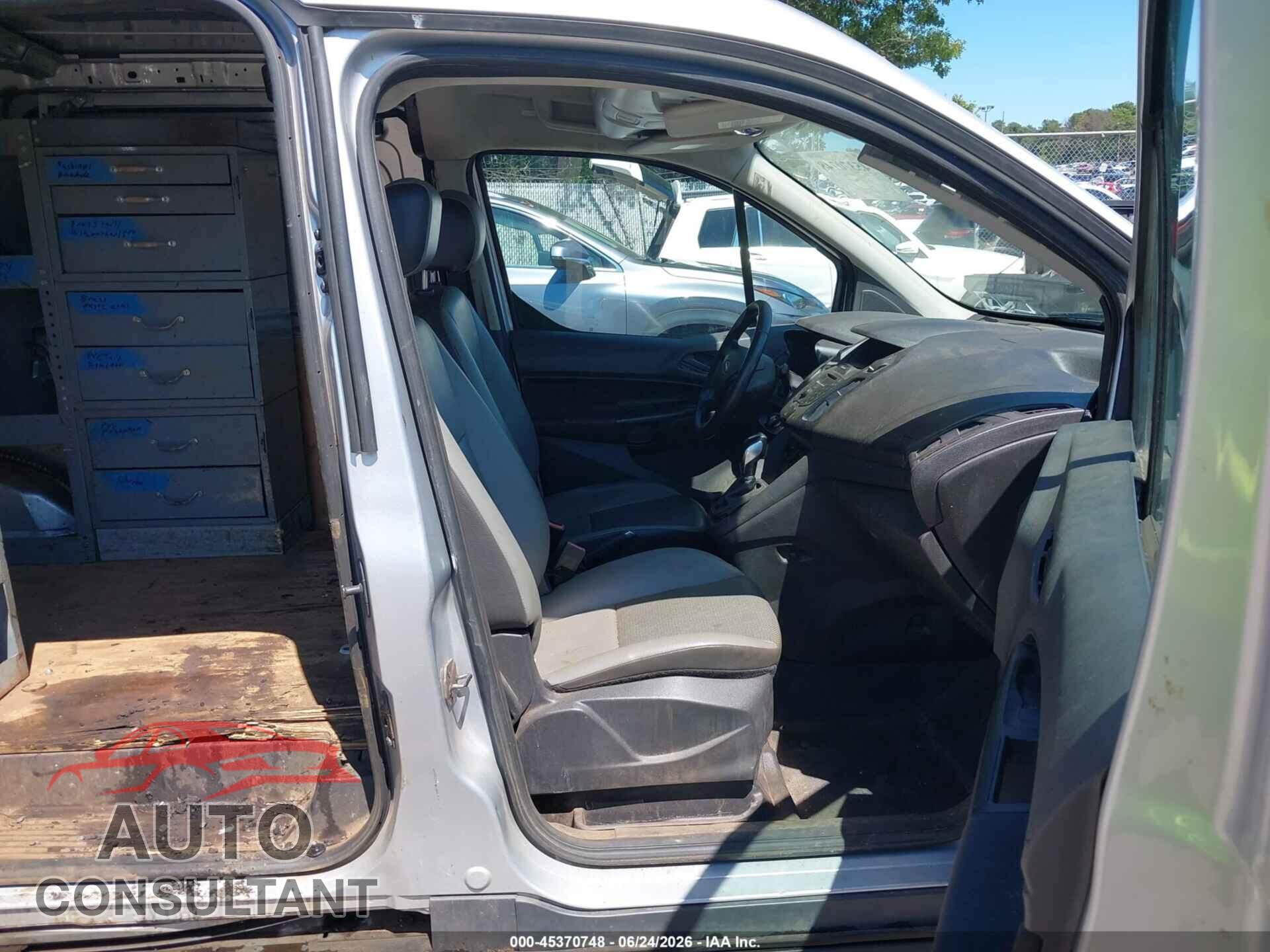 FORD TRANSIT CONNECT 2018 - NM0LS7E70J1365034