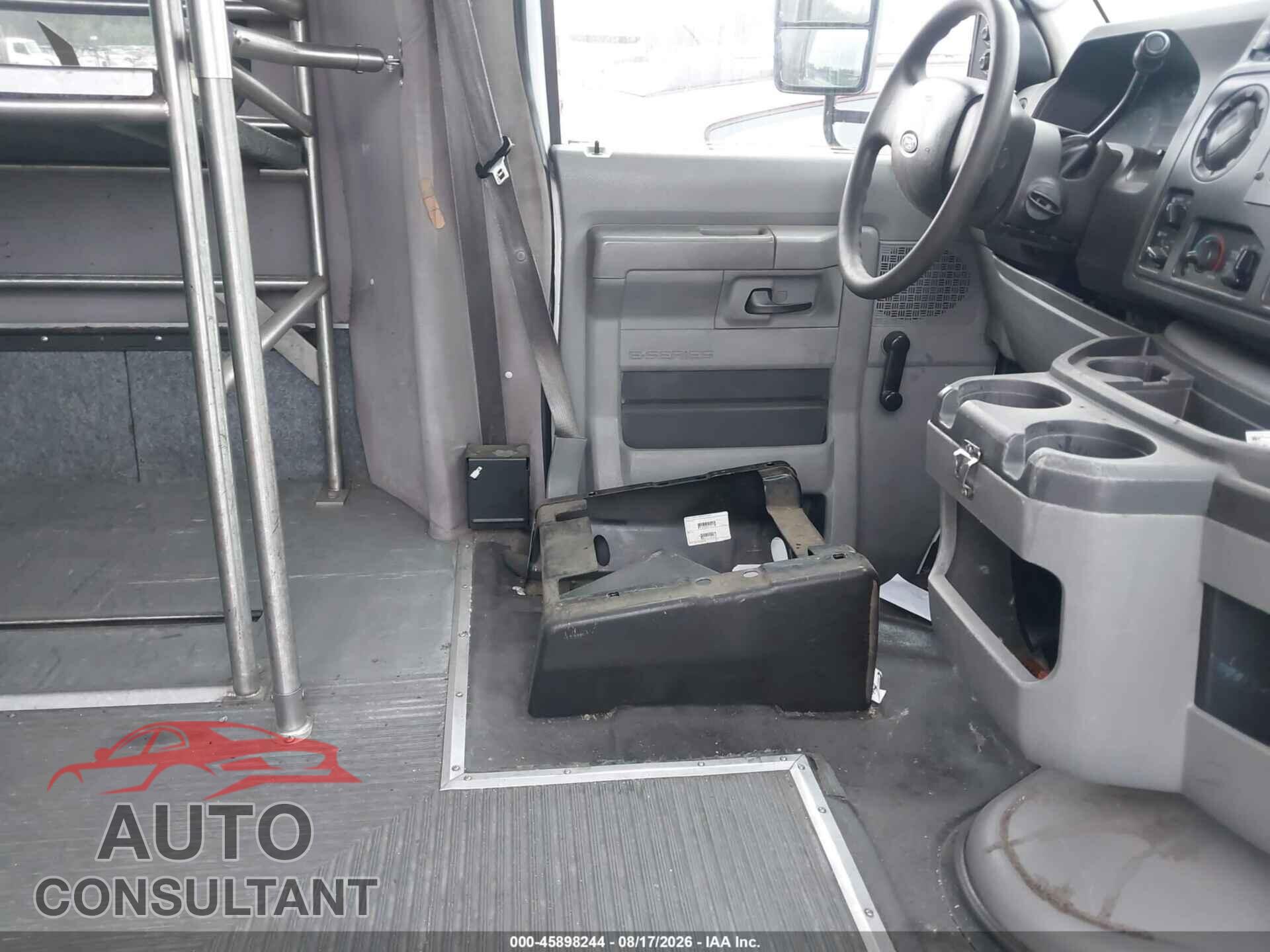 FORD E-350 CUTAWAY 2011 - 1FDEE3FS5BDA14873