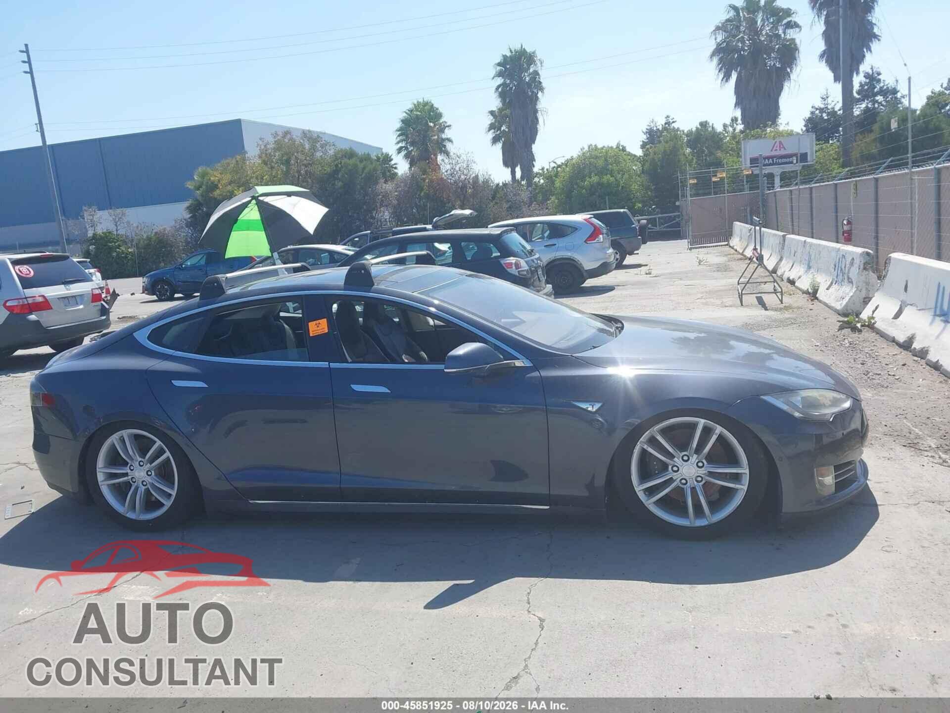 TESLA MODEL S 2014 - 5YJSA1H17EFP46950