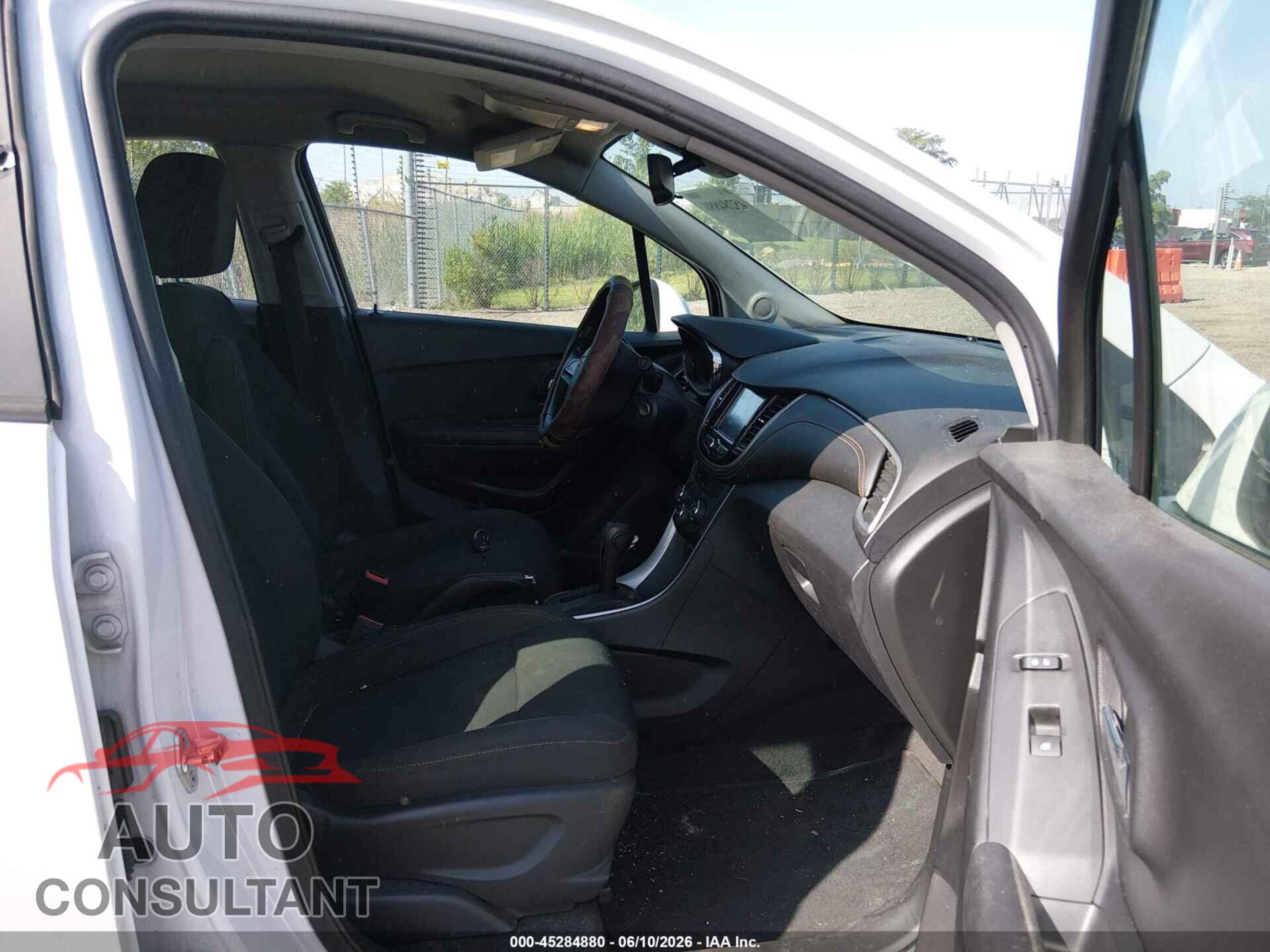 CHEVROLET TRAX 2017 - KL7CJKSB5HB126467