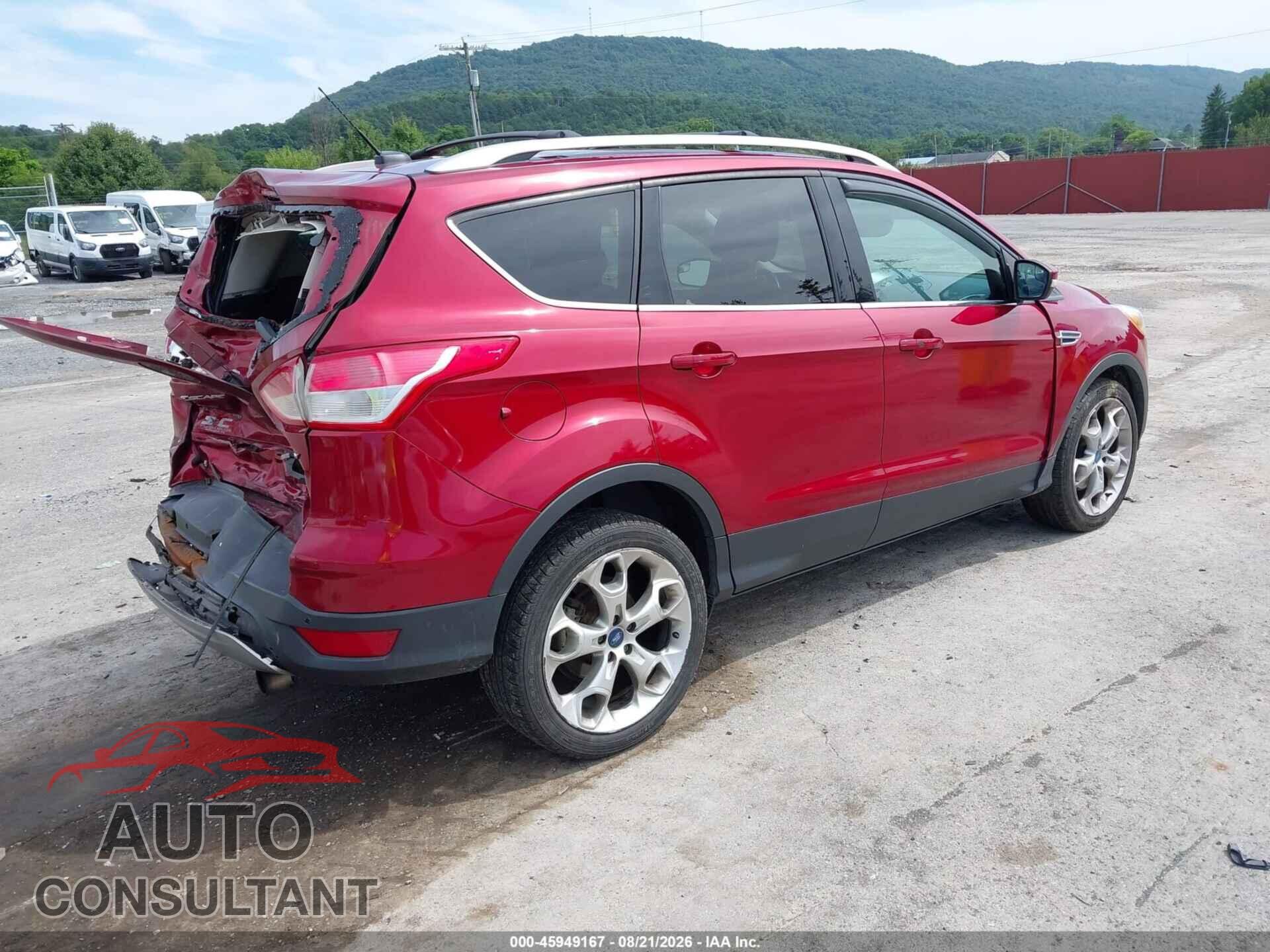 FORD ESCAPE 2013 - 1FMCU9J96DUB77018