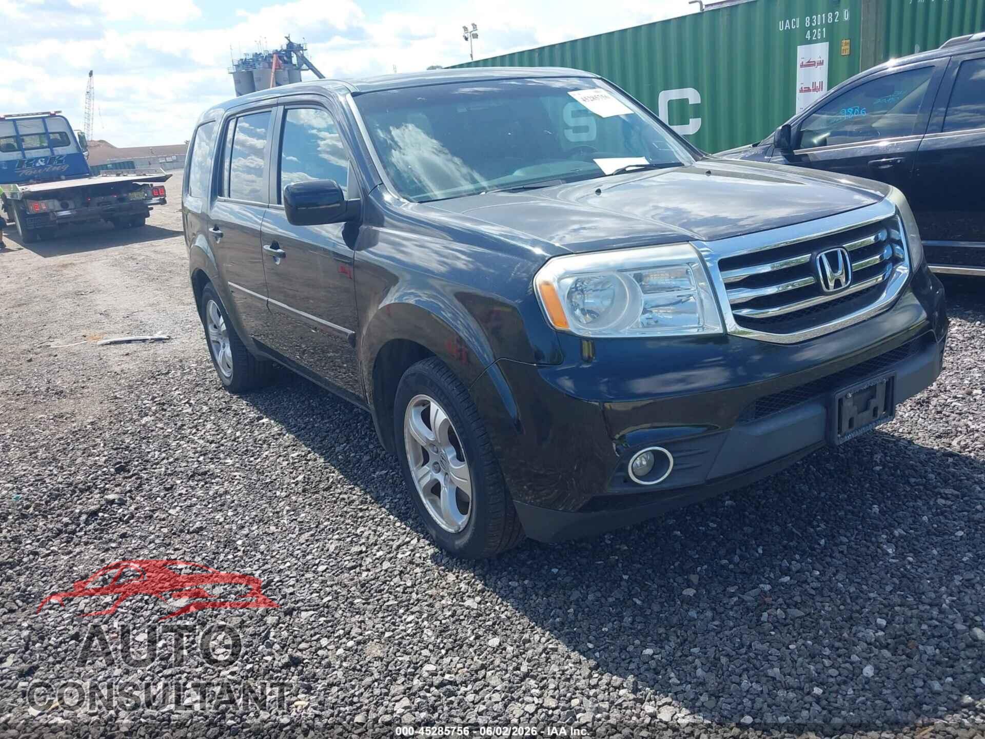 HONDA PILOT 2015 - 5FNYF4H70FB067332
