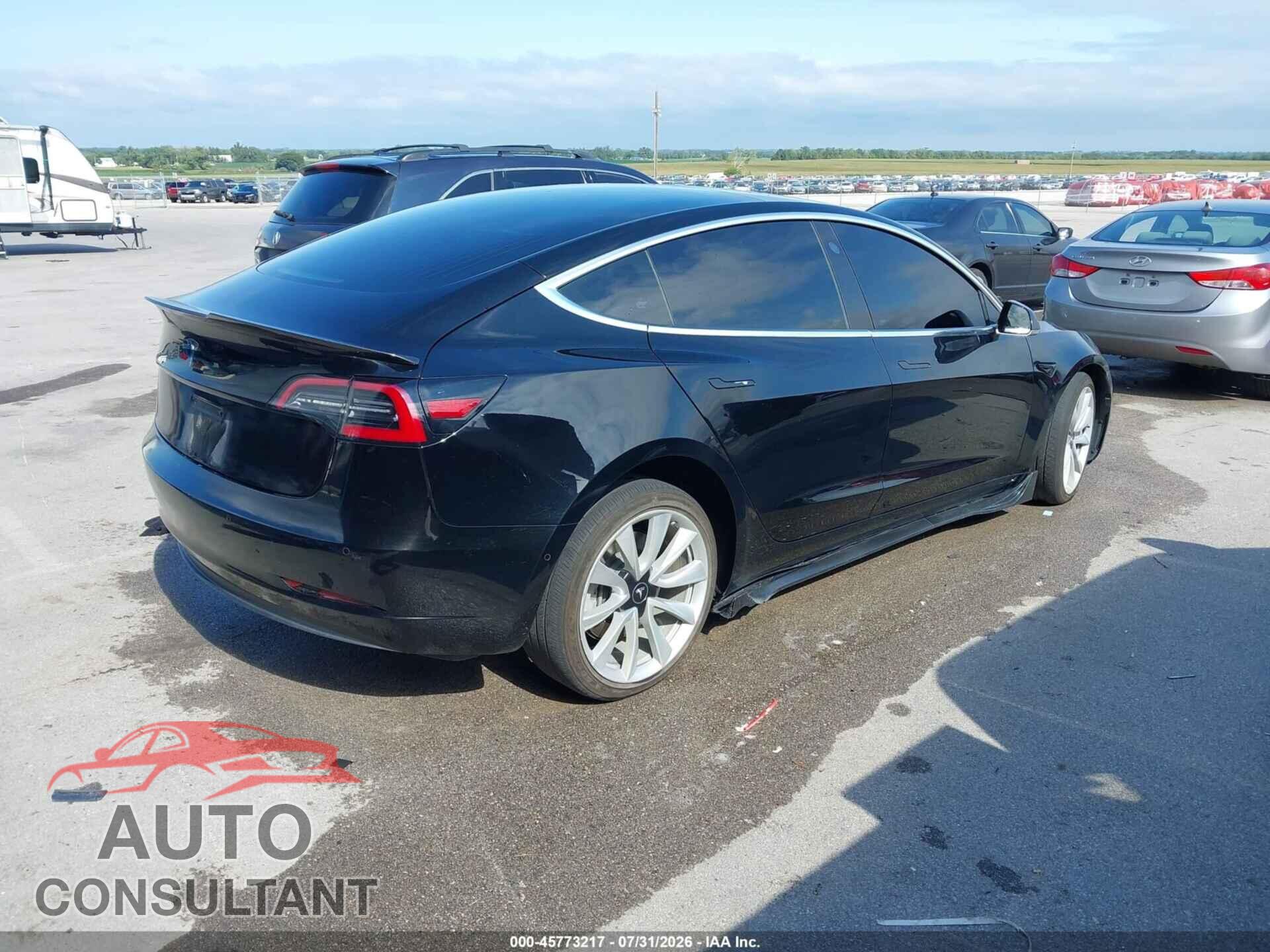 TESLA MODEL 3 2019 - 5YJ3E1EB5KF388992