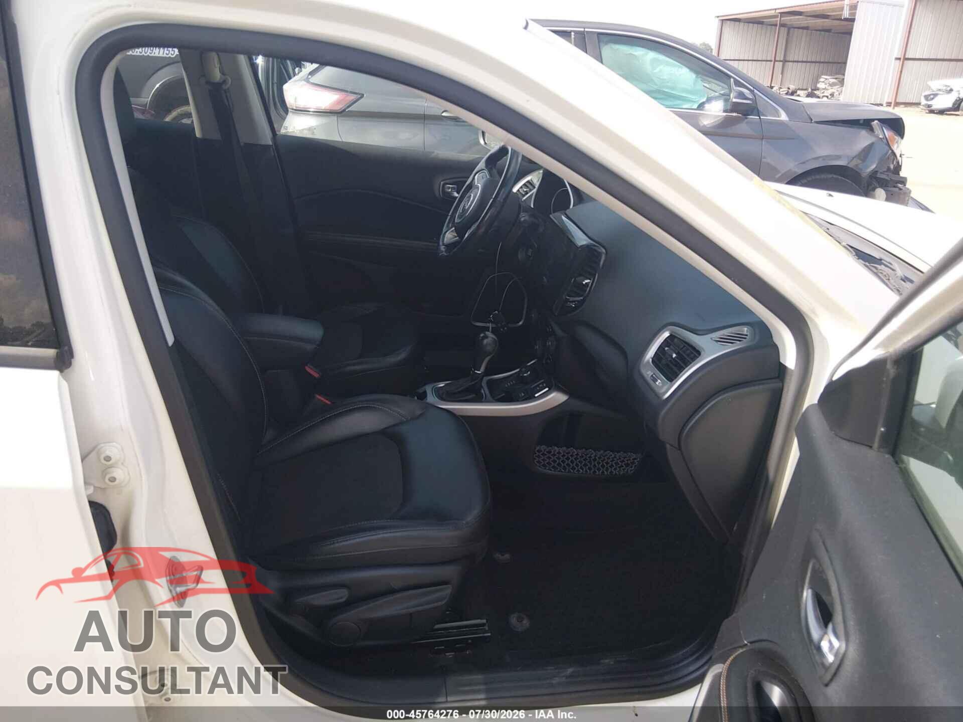 JEEP COMPASS 2018 - 3C4NJDBB3JT191555