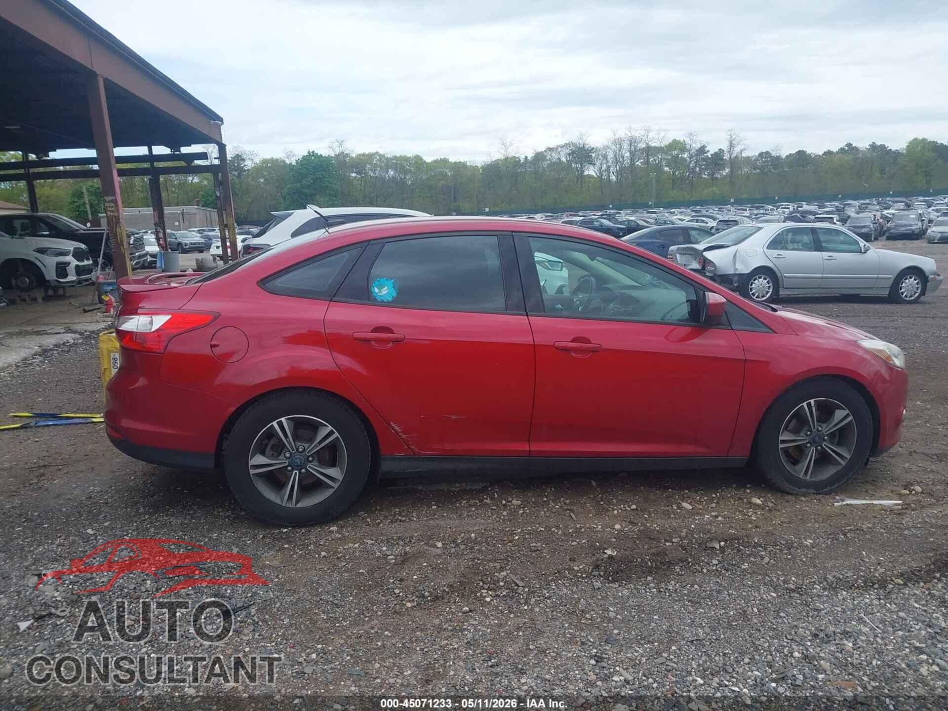 FORD FOCUS 2012 - 1FAHP3F27CL320546