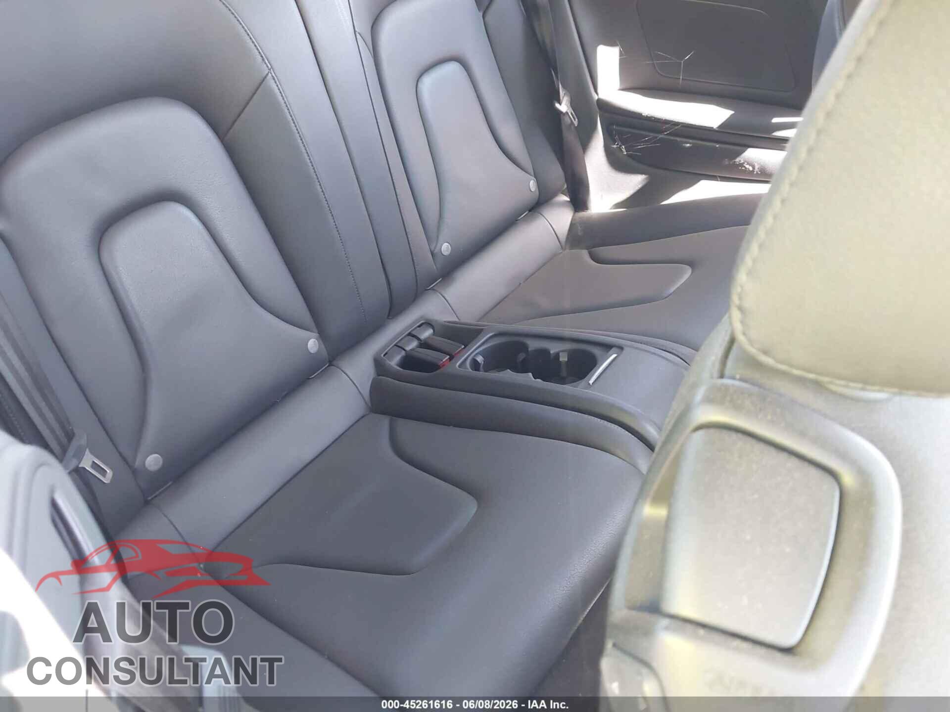 AUDI A5 2011 - WAULFAFH5BN009634