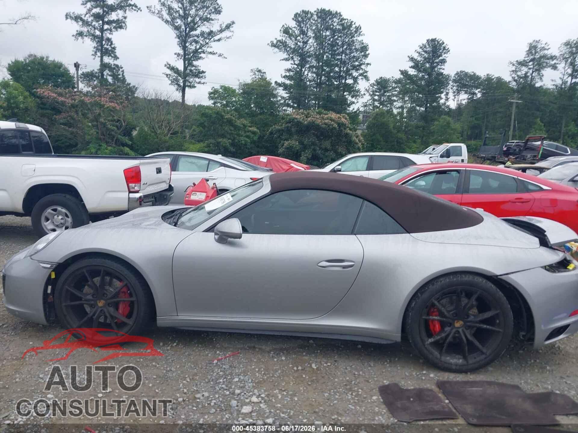 PORSCHE 911 2019 - WP0CB2A96KS136429