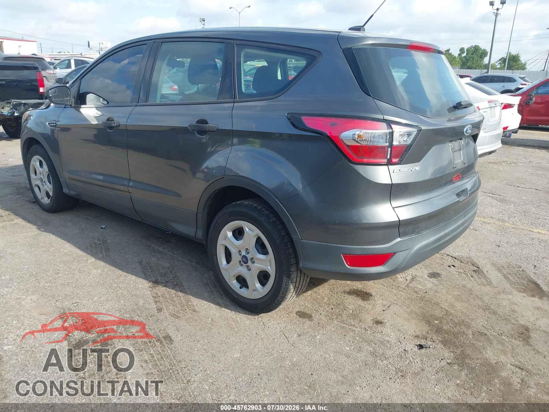 FORD ESCAPE 2017 - 1FMCU0F75HUD41562