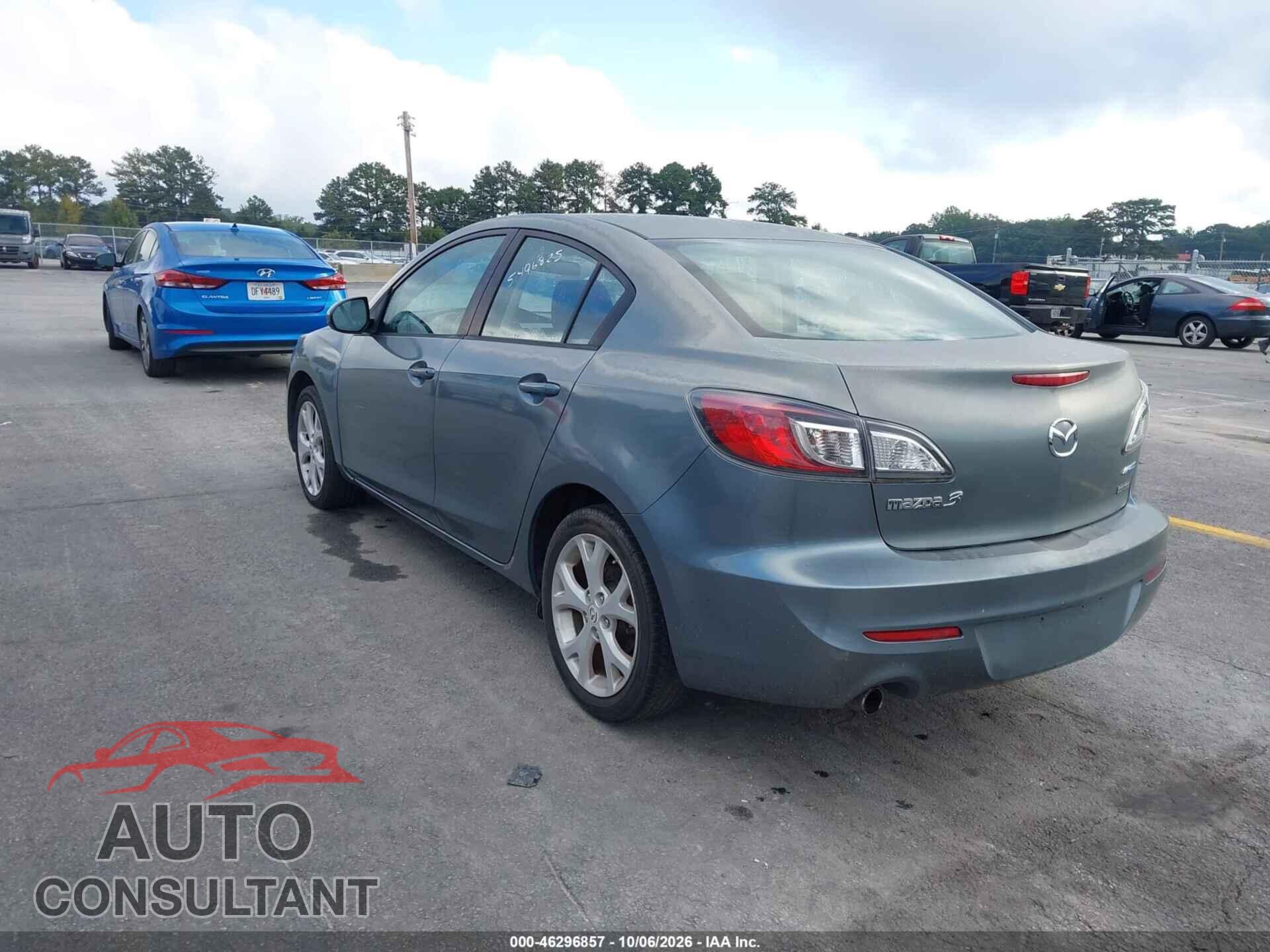 MAZDA MAZDA3 2012 - JM1BL1V79C1560450