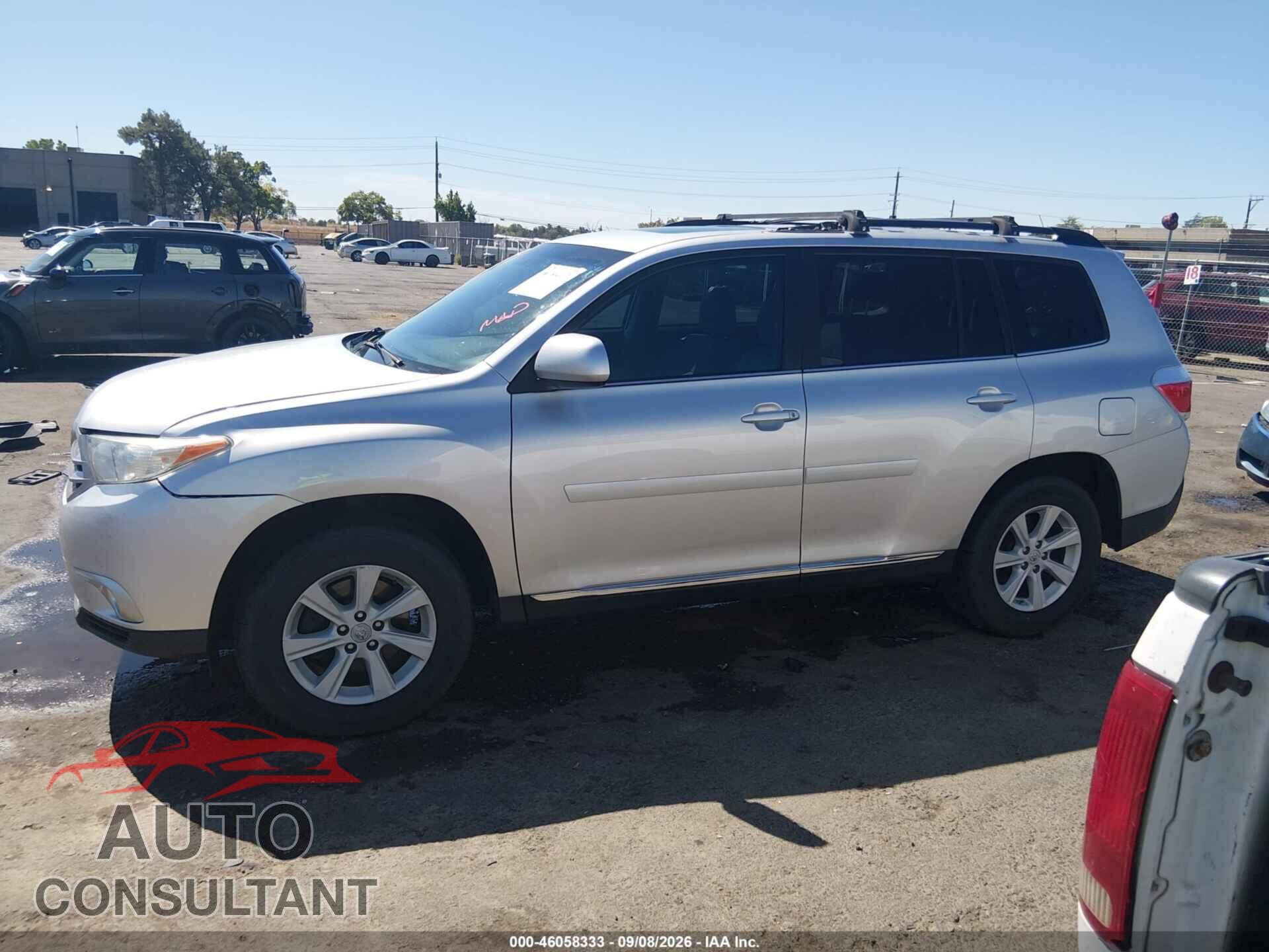 TOYOTA HIGHLANDER 2013 - 5TDBK3EH8DS202428
