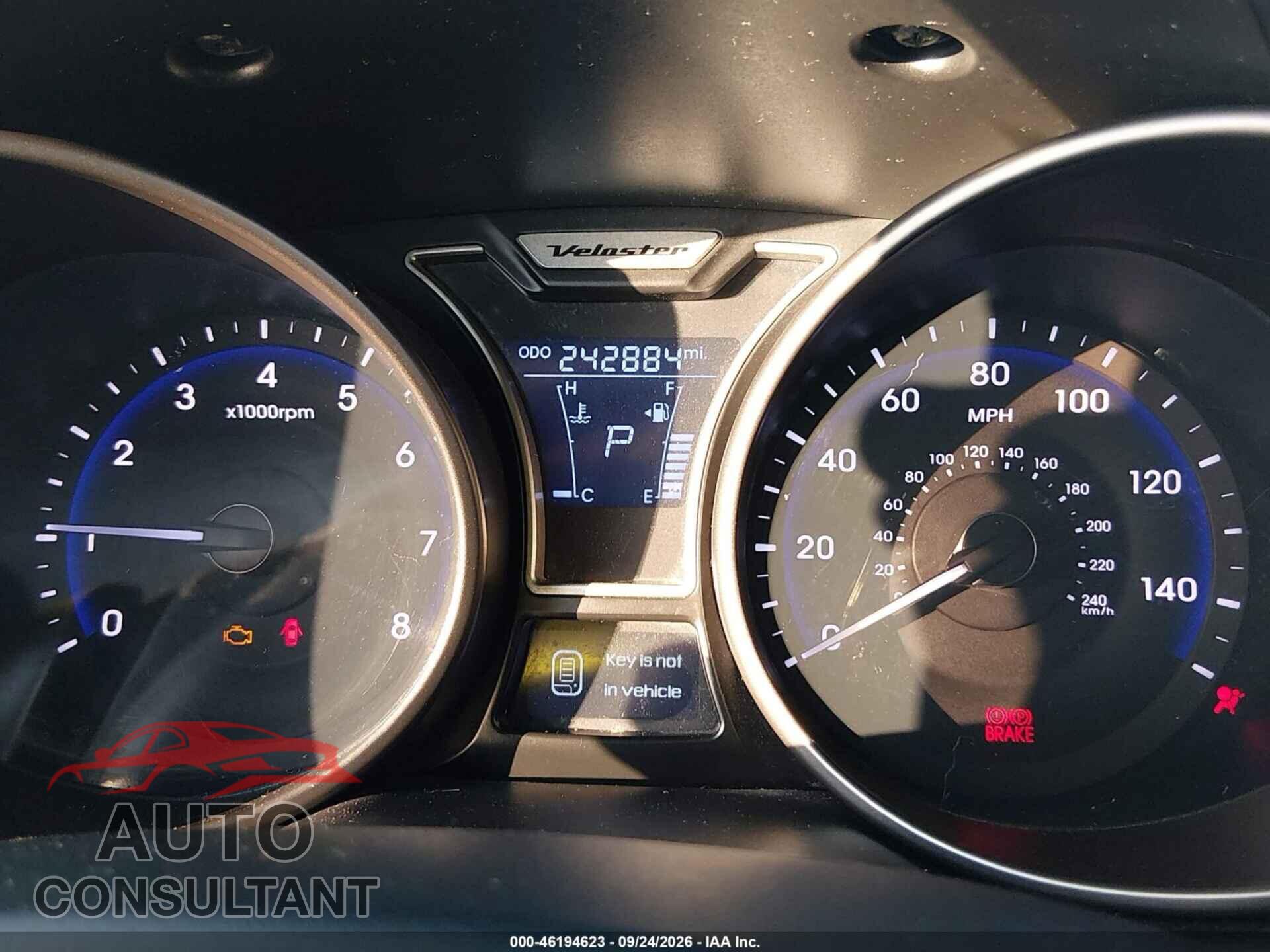 HYUNDAI VELOSTER 2013 - KMHTC6AE5DU174383