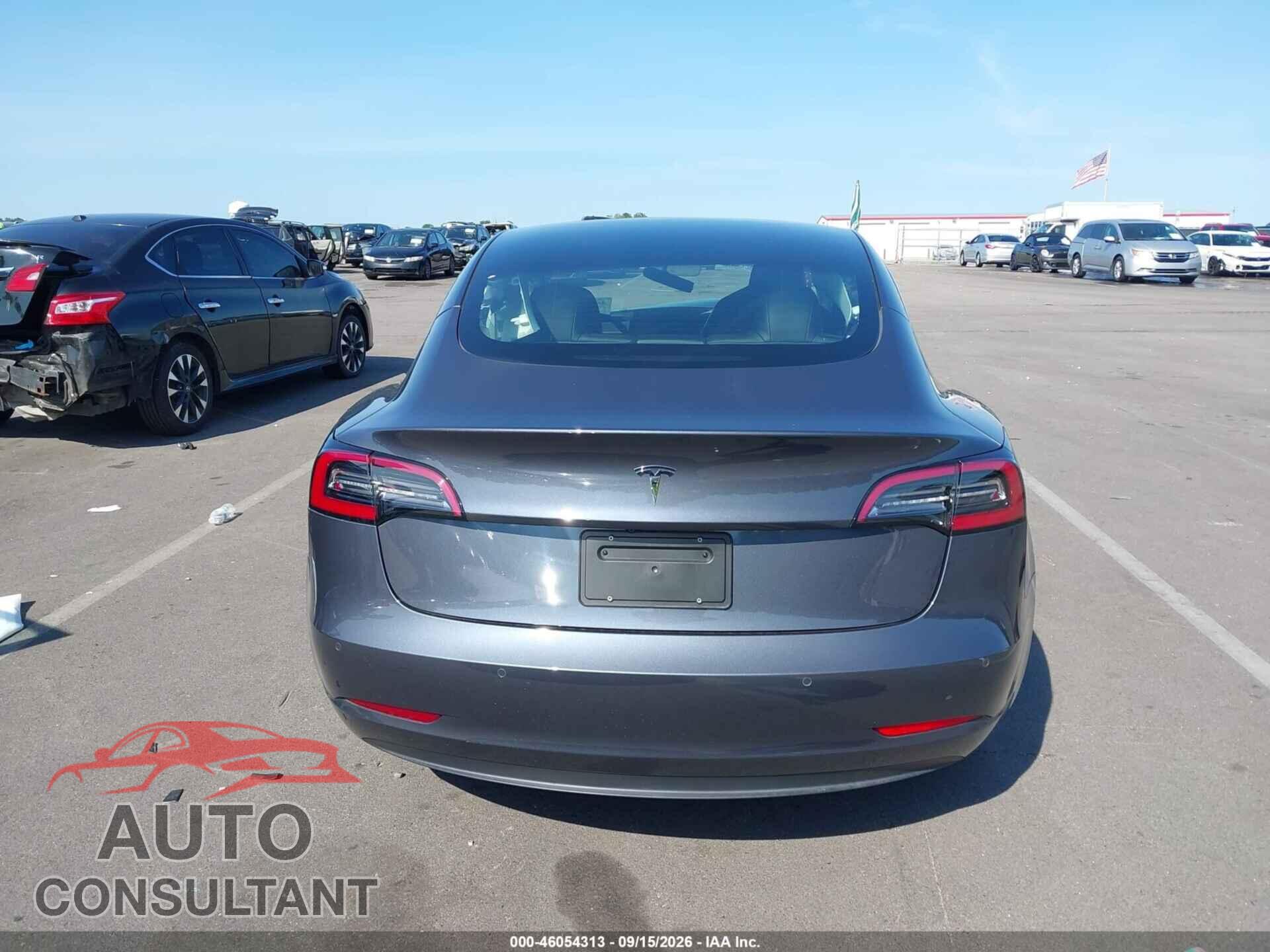 TESLA MODEL 3 2022 - 5YJ3E1EA4NF329041