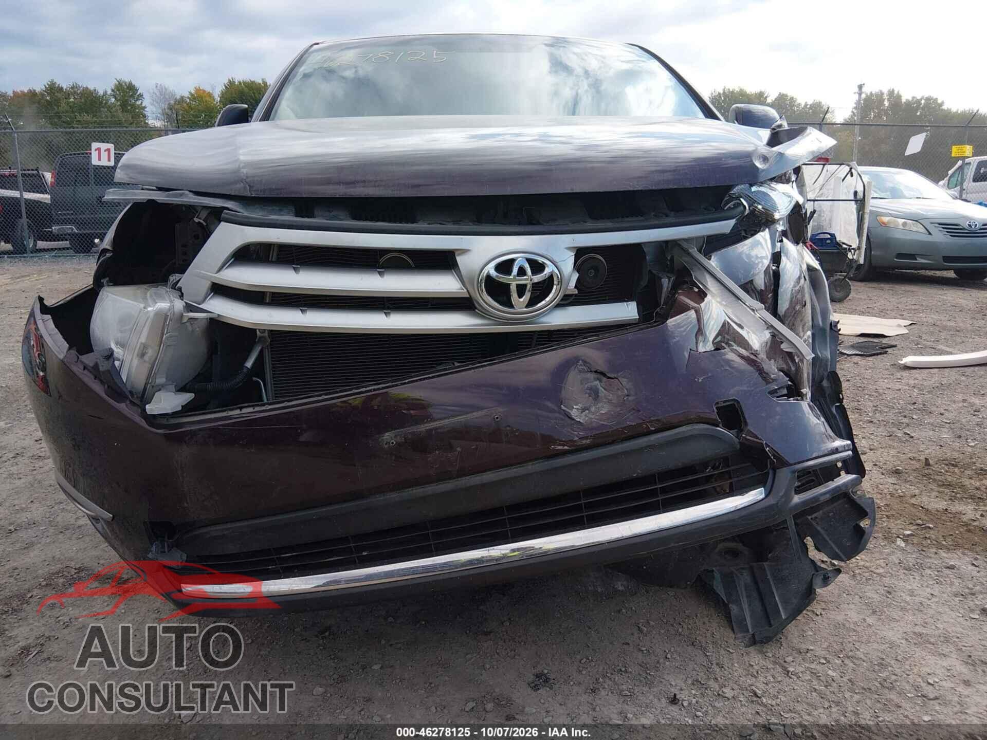 TOYOTA HIGHLANDER 2013 - 5TDBK3EH8DS276819