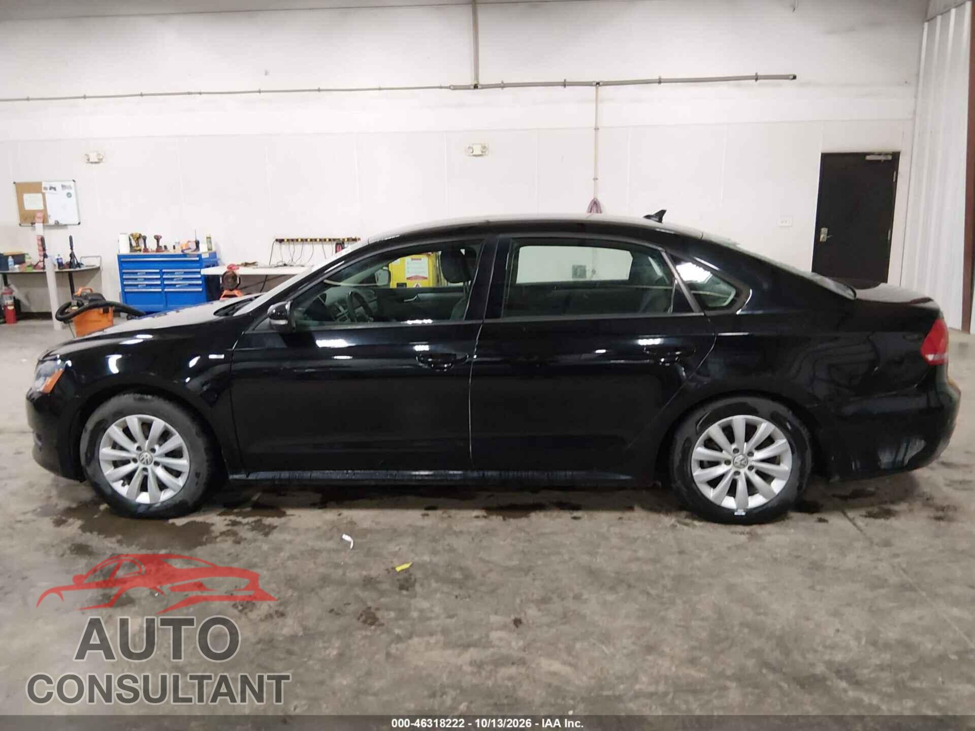VOLKSWAGEN PASSAT 2015 - 1VWAT7A34FC043645