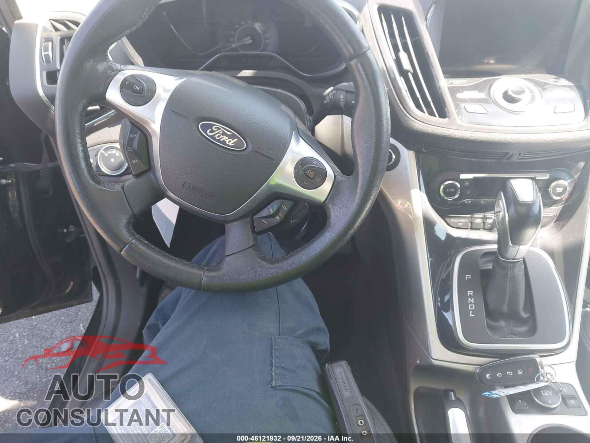 FORD C-MAX ENERGI 2013 - 1FADP5CU3DL533205