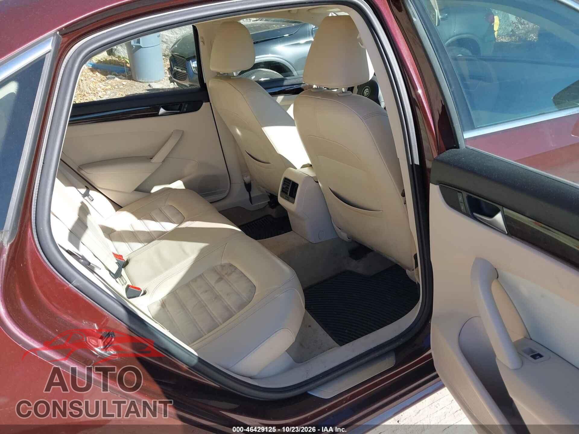 VOLKSWAGEN PASSAT 2014 - 1VWCN7A30EC060749