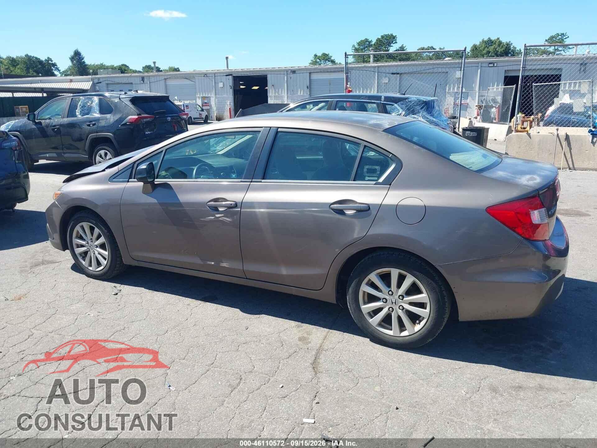 HONDA CIVIC 2012 - 2HGFB2F80CH521069