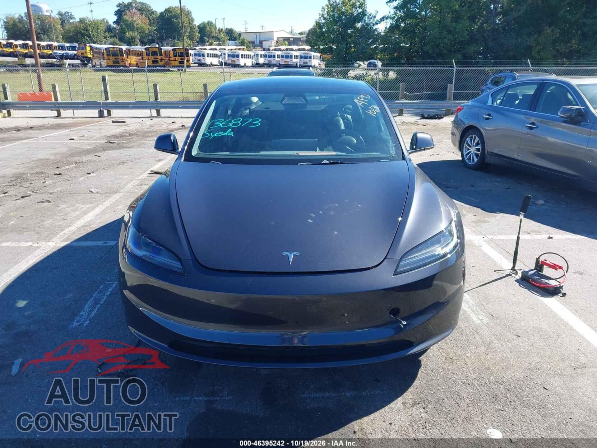 TESLA MODEL 3 2024 - 5YJ3E1EA2RF766574