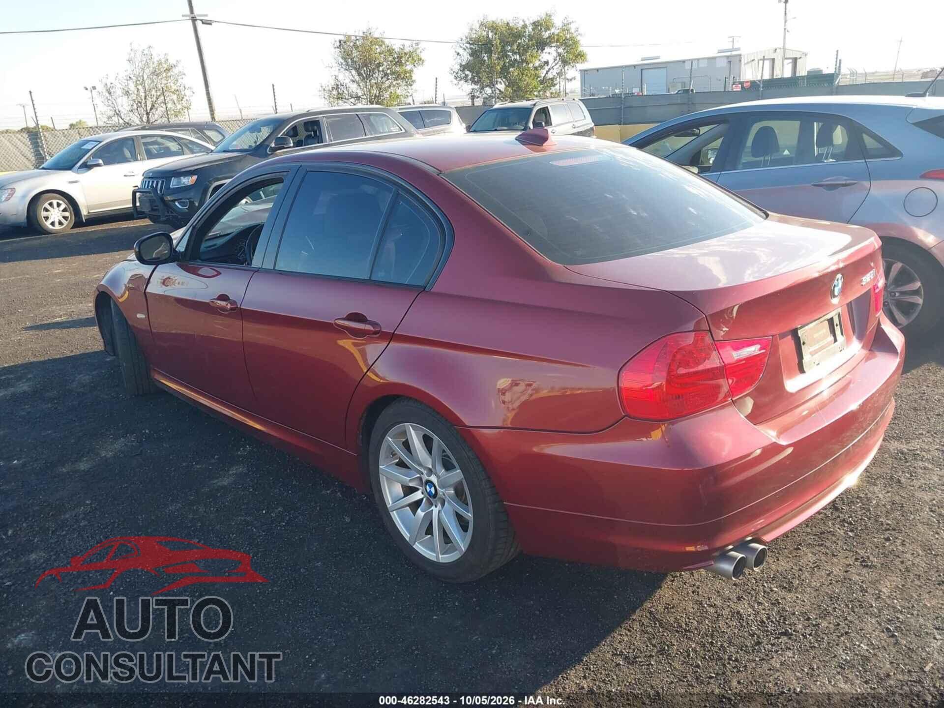 BMW 328I 2011 - WBAPH5G59BNM80211