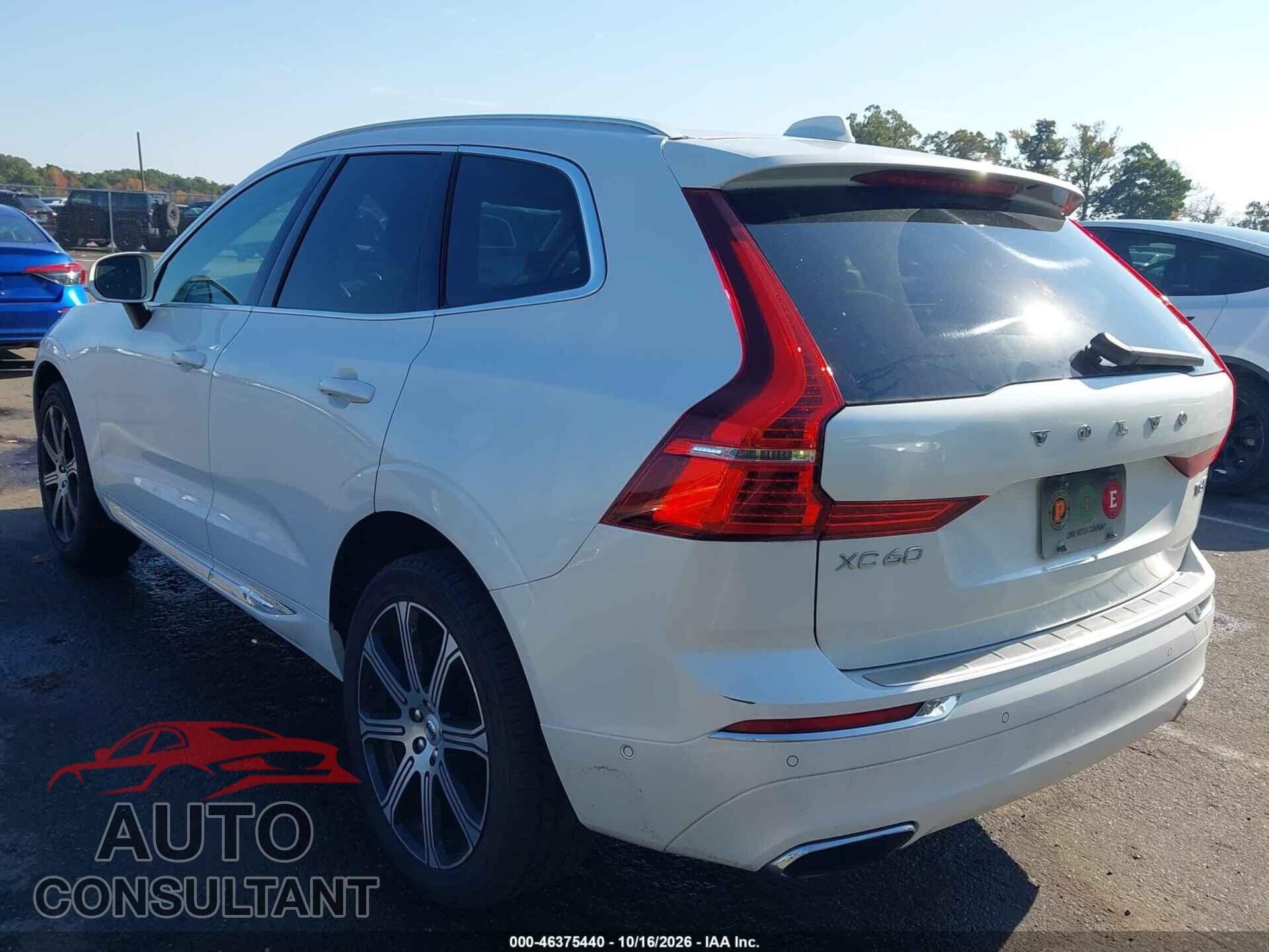 VOLVO XC60 2018 - YV4A22RL9J1023101