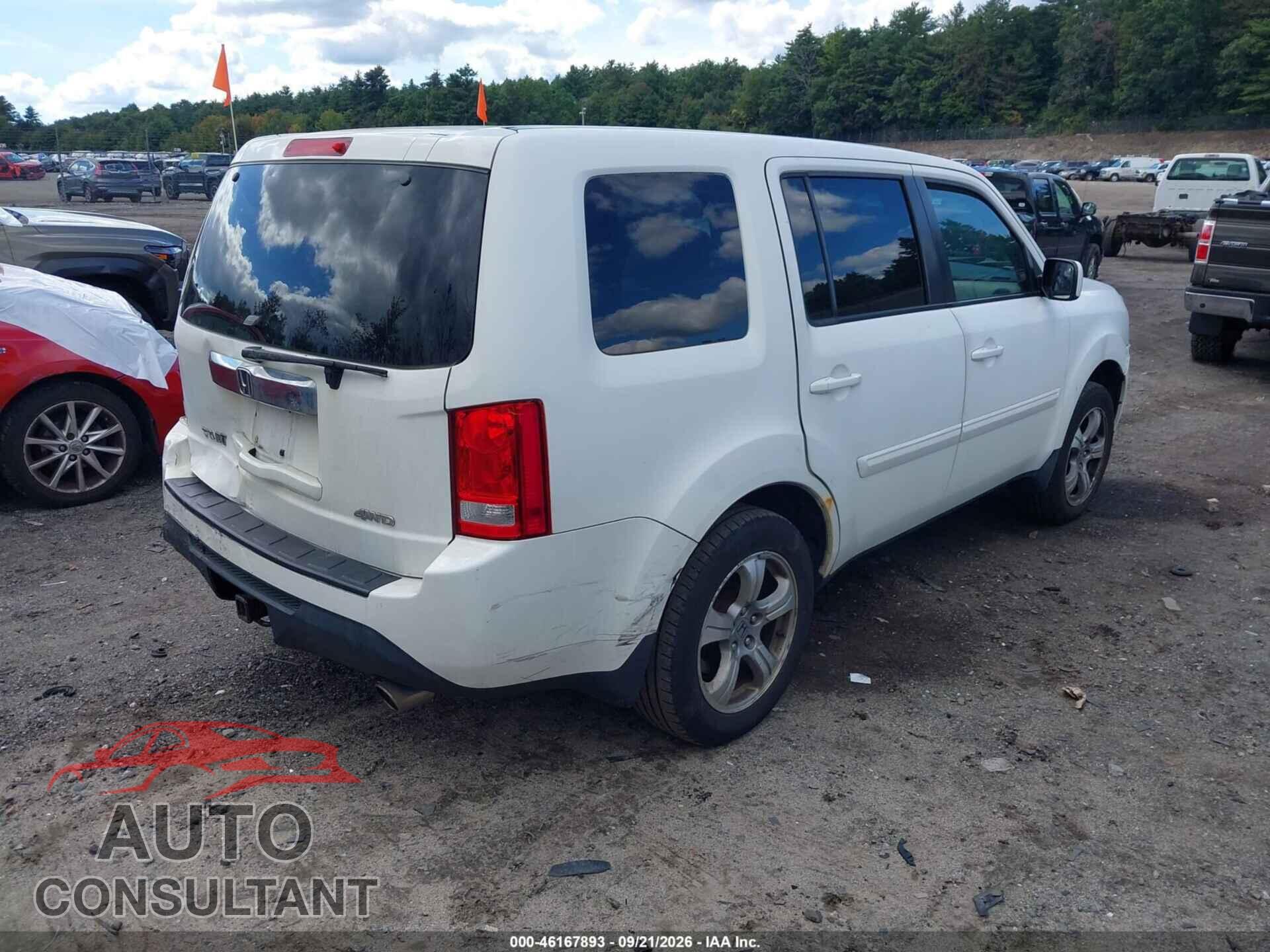 HONDA PILOT 2015 - 5FNYF4H44FB054699