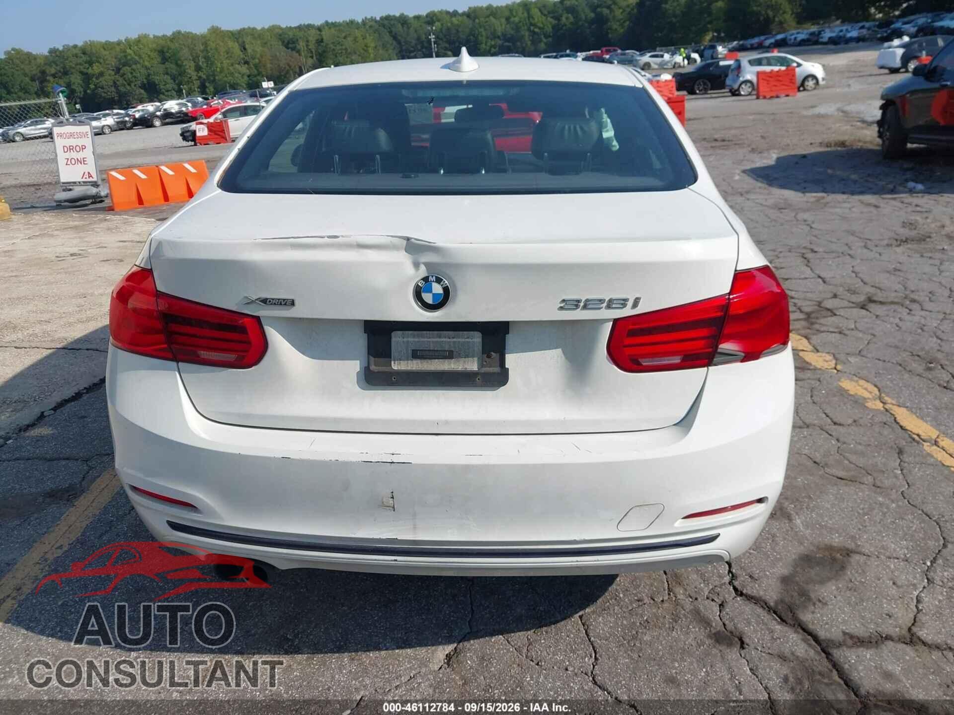 BMW 328I 2016 - WBA8E3C59GK501879